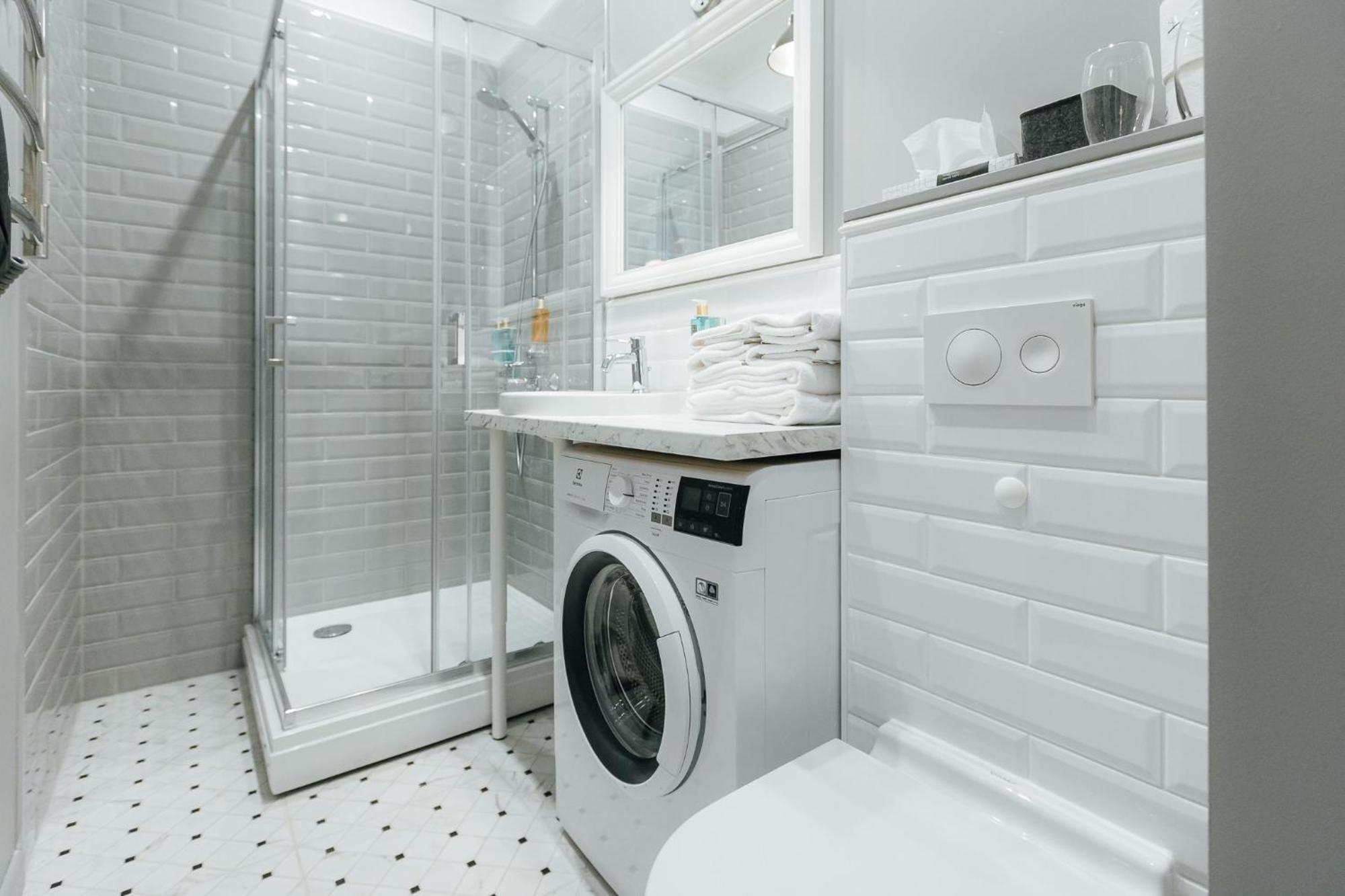 Amella Aparthotel 4*