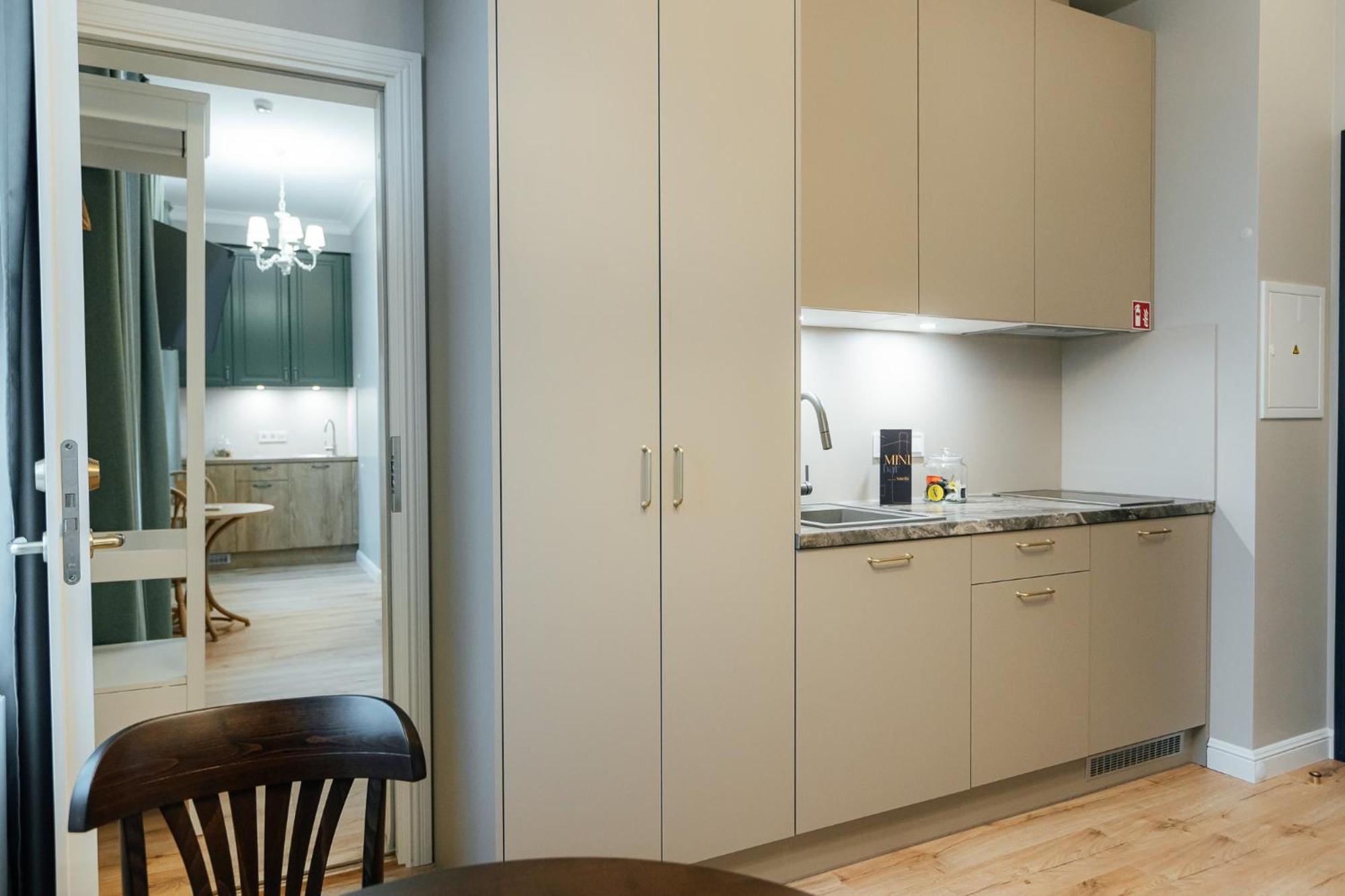 Amella Aparthotel 4*