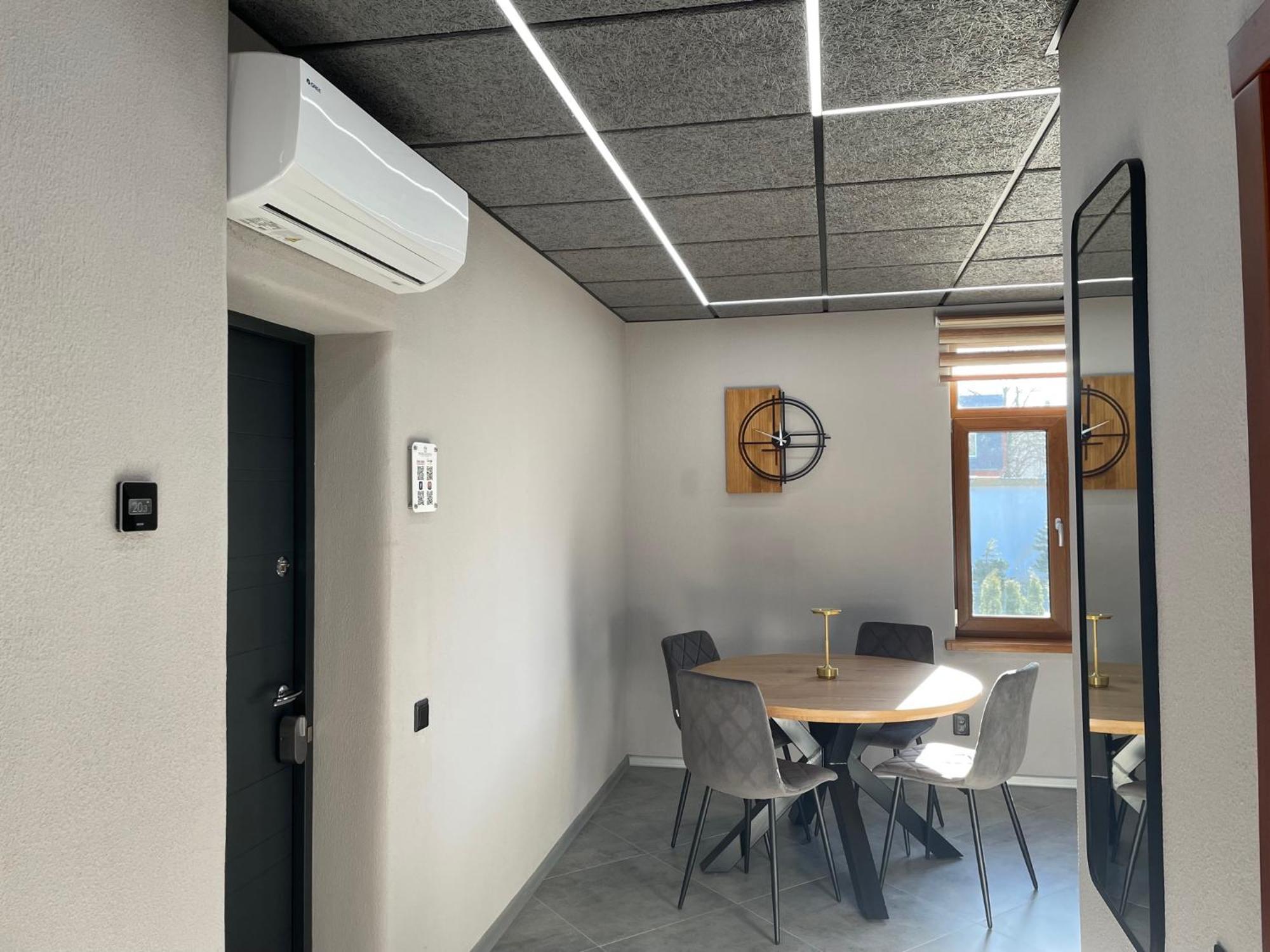 Brivibas - North & South, Free Privat Parking, Free Wifi, Self Check-in Riga