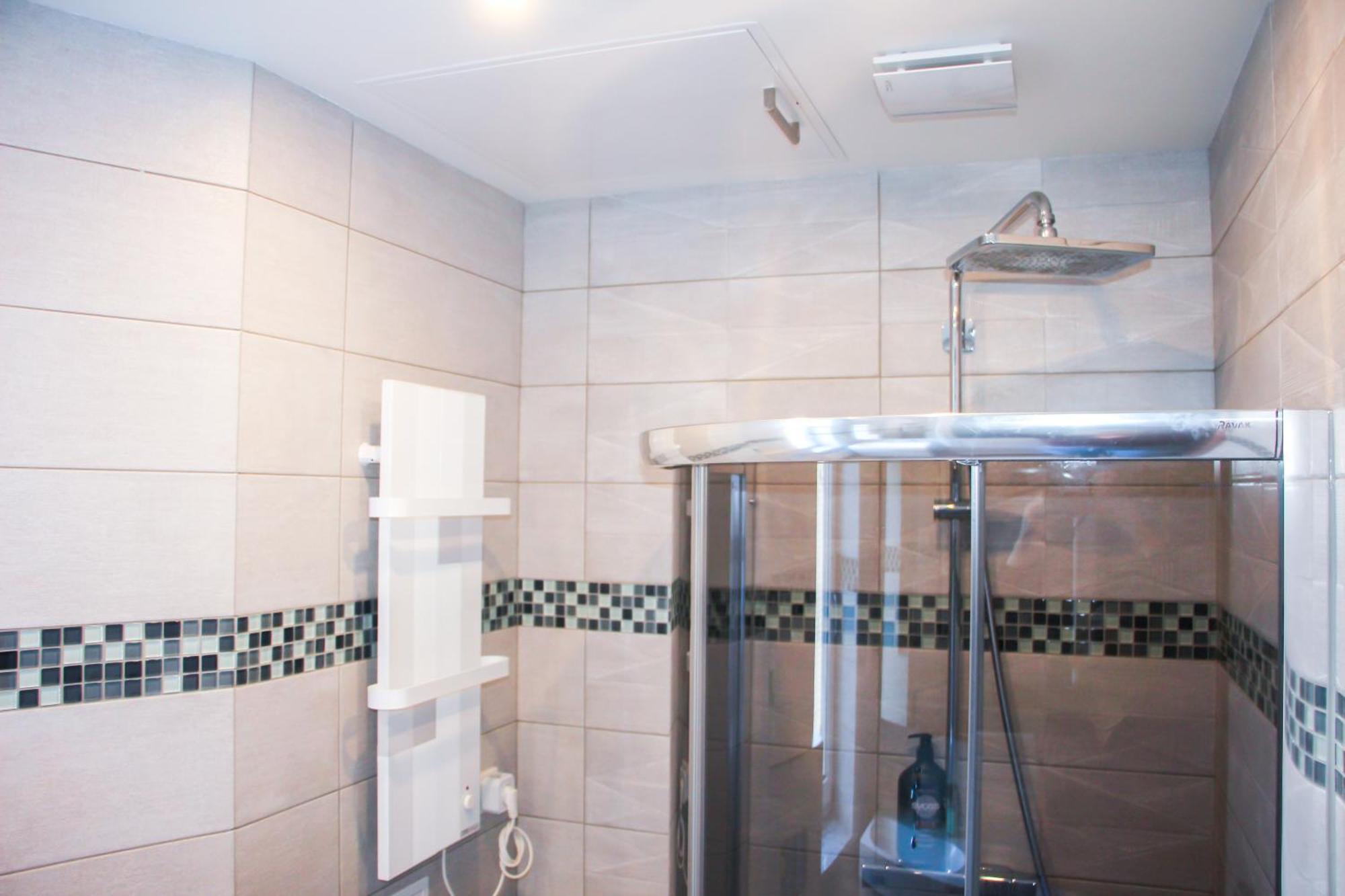 Luxury Renovated - 600 Mbit - 64 M2 - 65 Inch Tv *