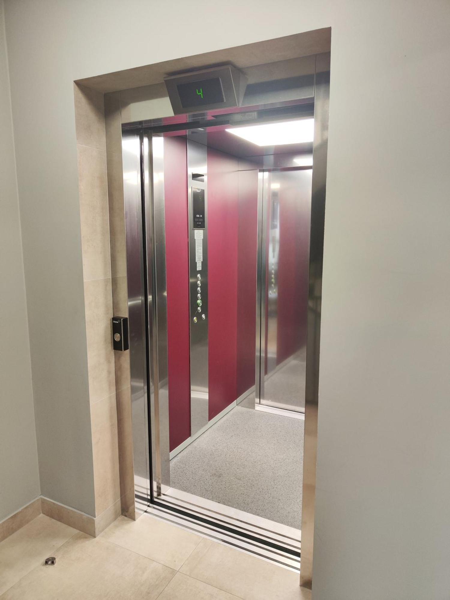 Apartment Wide & Light - Self Check In Riga