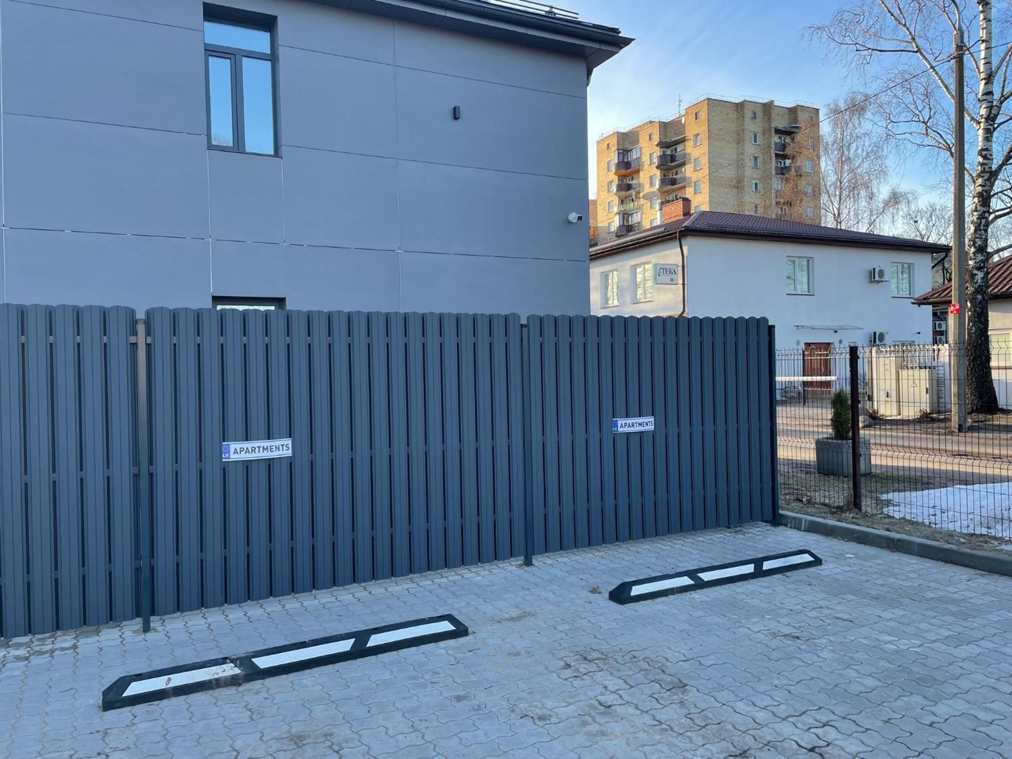 Huoneisto Brivibas - South / North, Free Privat Parking, Free Wifi, Self Check-in