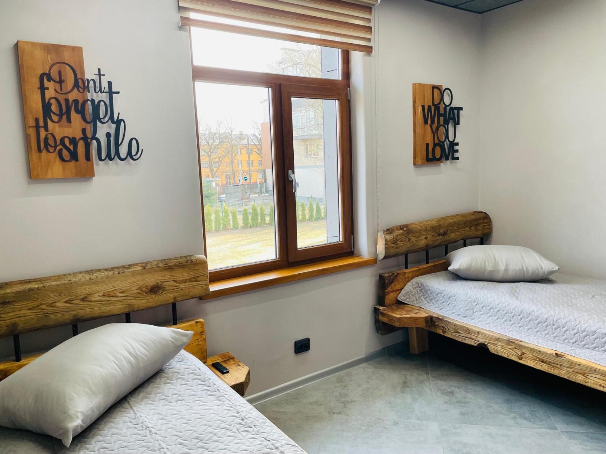 Brivibas - West / East, Free Privat Parking, Free Wifi, Self Check-in Căn hộ Riga