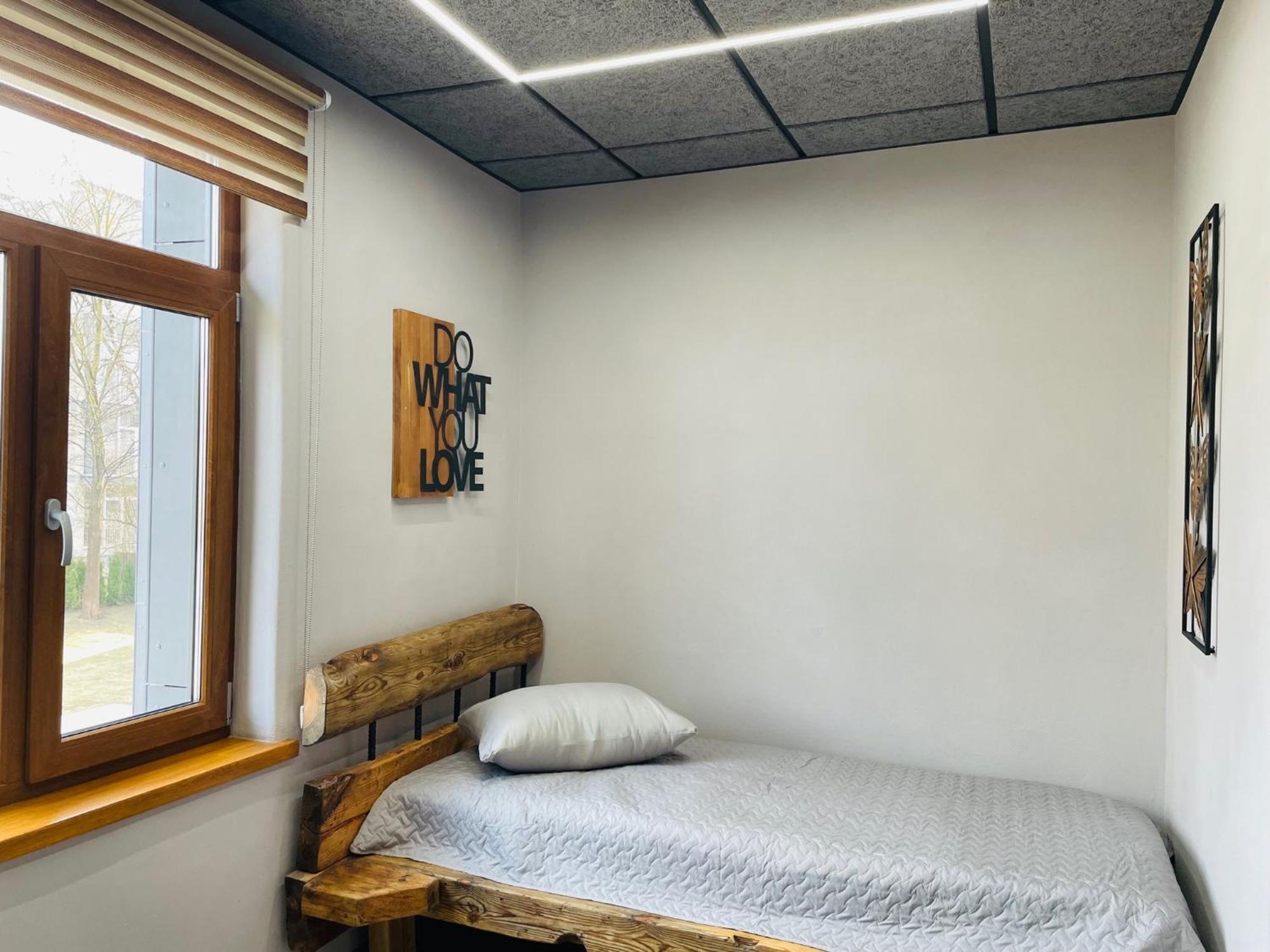 Căn hộ Brivibas - West / East, Free Privat Parking, Free Wifi, Self Check-in