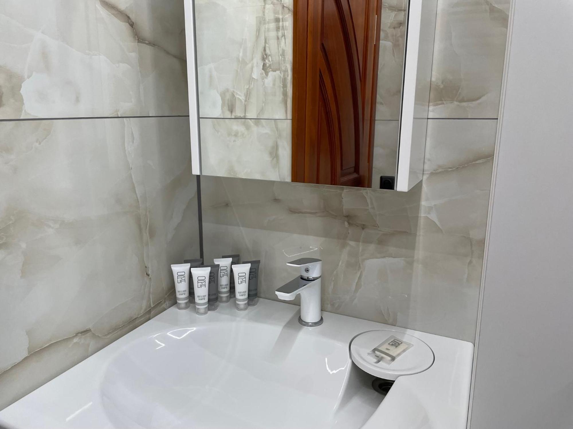 Brivibas - North & South, Free Privat Parking, Free Wifi, Self Check-in * Riga