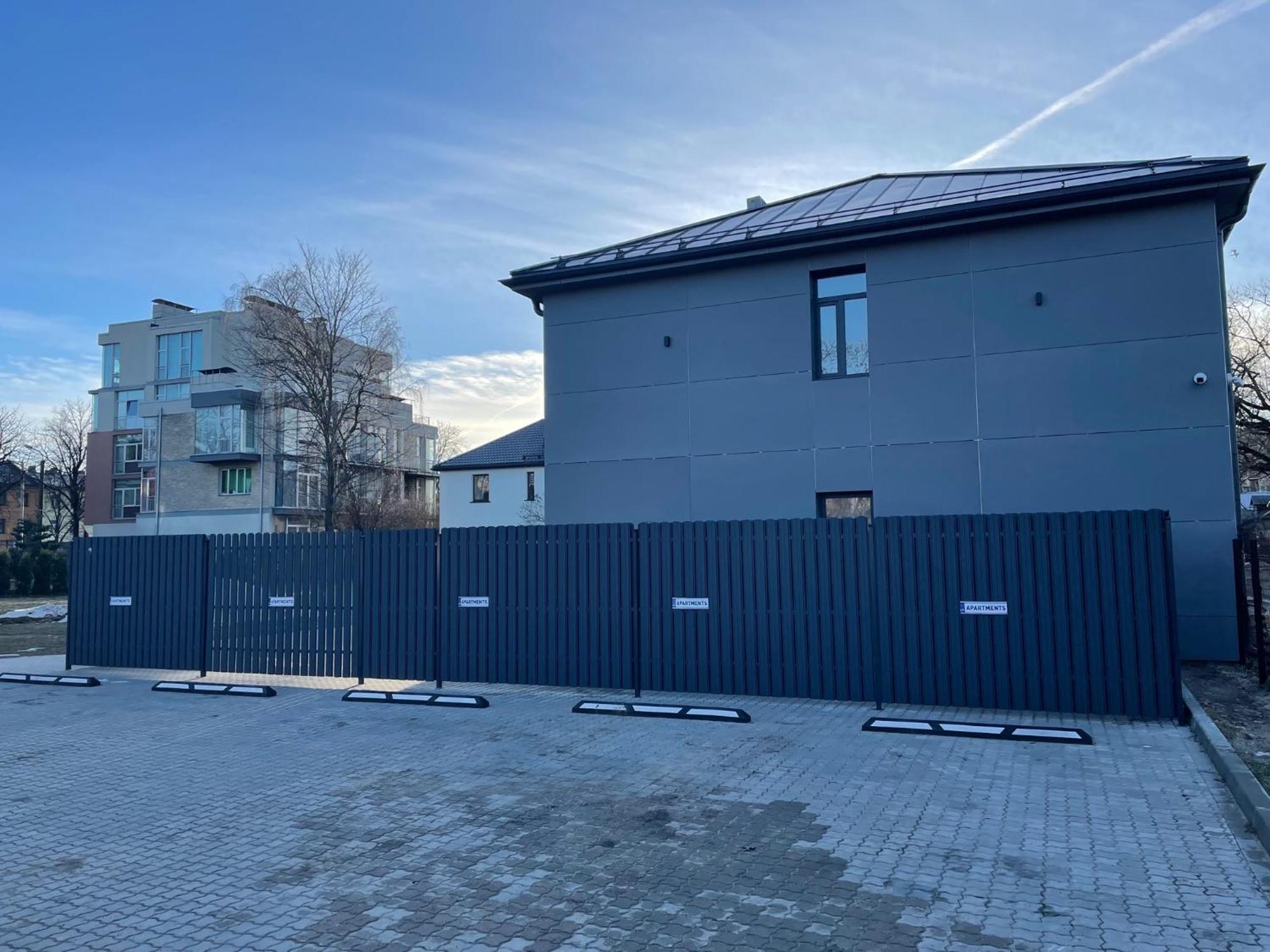 Brivibas - North & South, Free Privat Parking, Free Wifi, Self Check-in