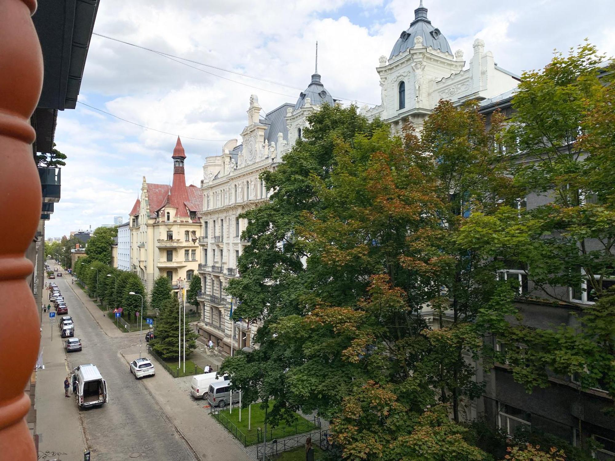 Spacious 2-story Apt. W/ Terrace - 280 M2 * Riga