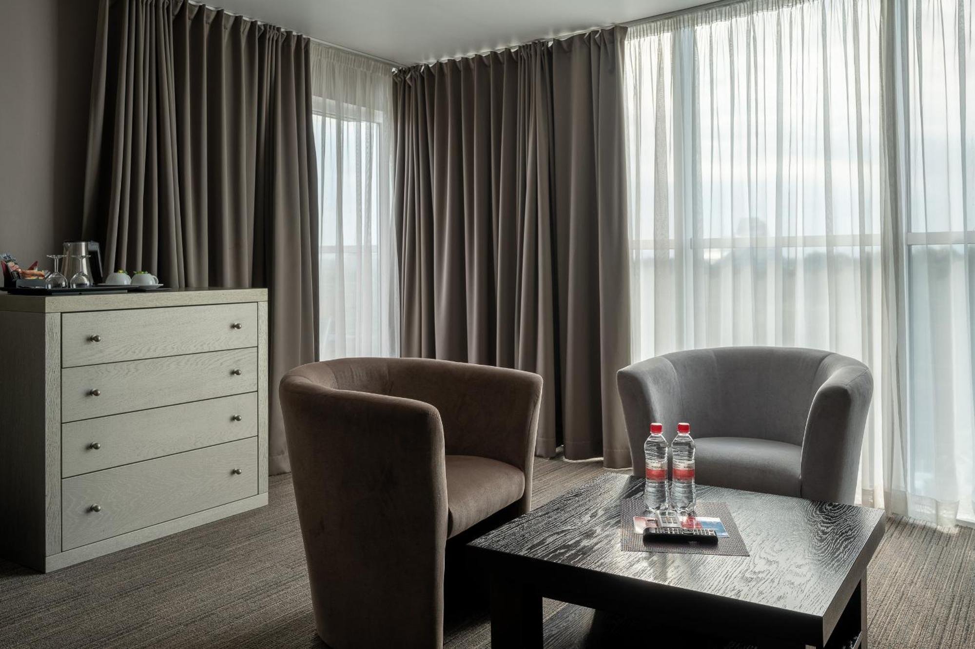 Bellevue Park With Free Parking Hotel