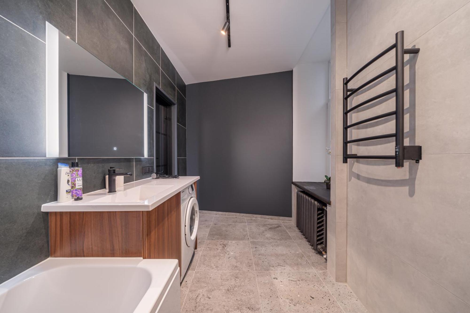 Old Town Stylish With Spacious Bathroom Apartment Riga