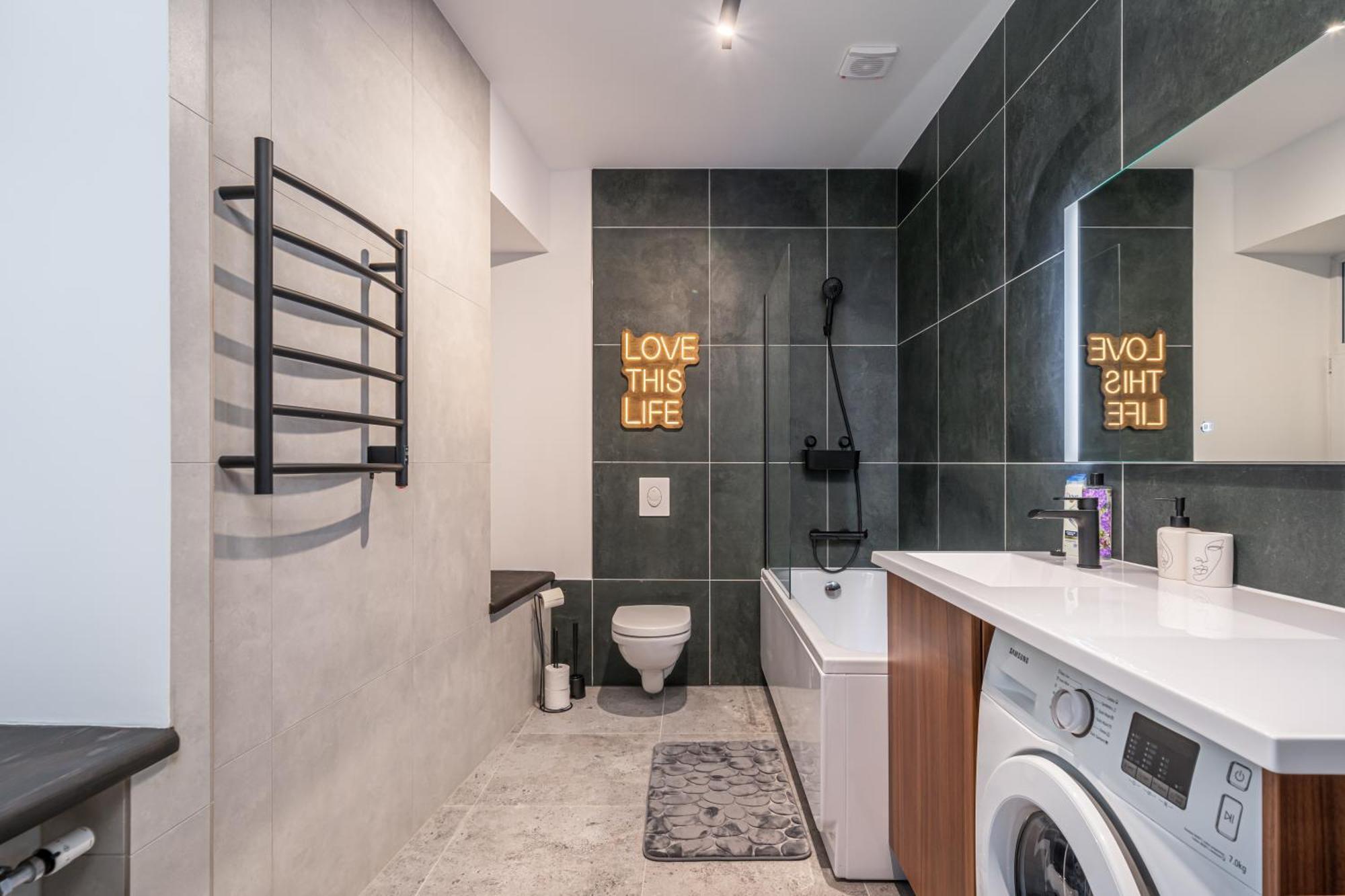 Apartment Old Town Stylish With Spacious Bathroom *