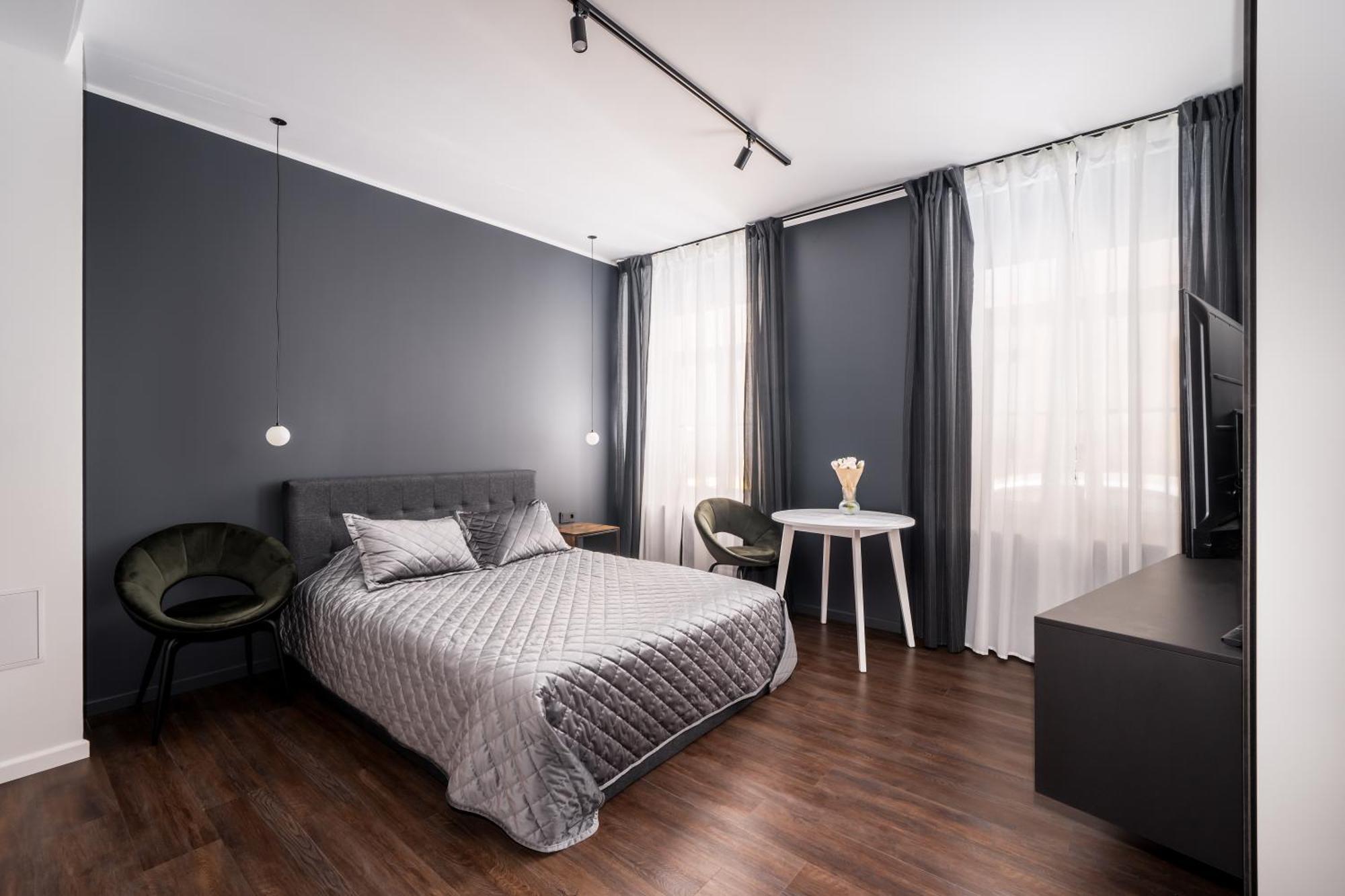Apartment Old Town Stylish With Spacious Bathroom