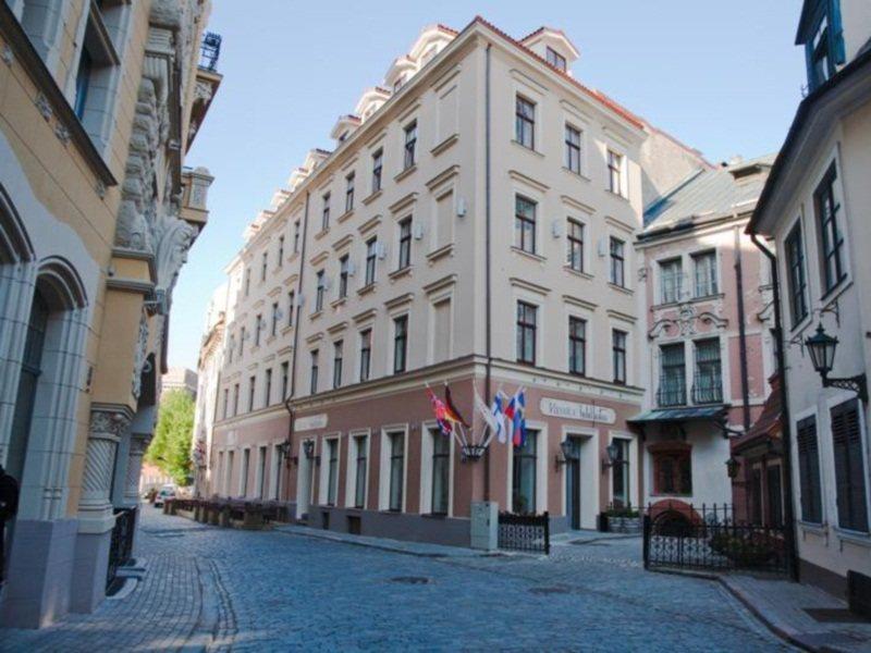 Justus Hotel 4*