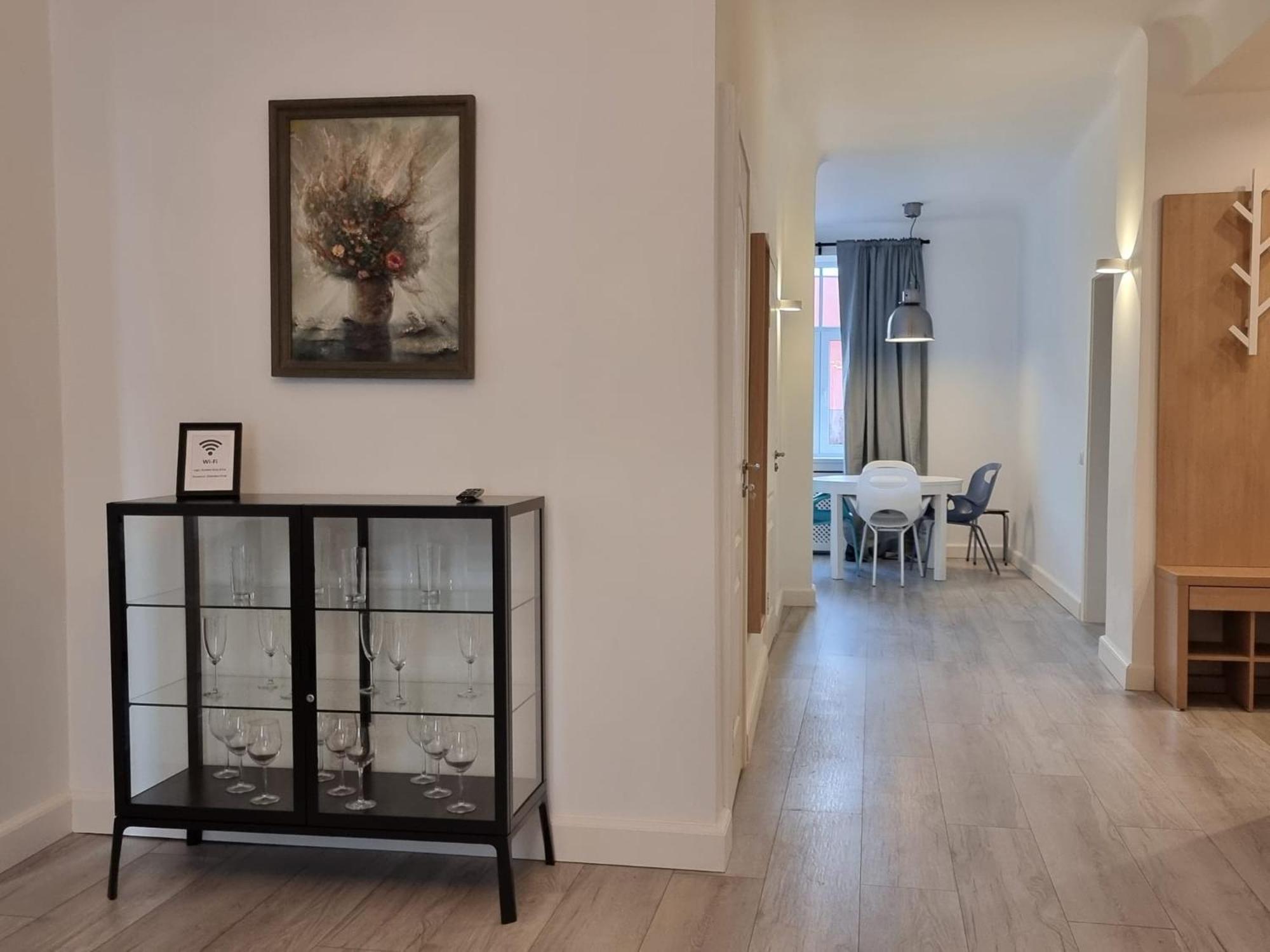 River View 2 Bedroom With Parking Butas