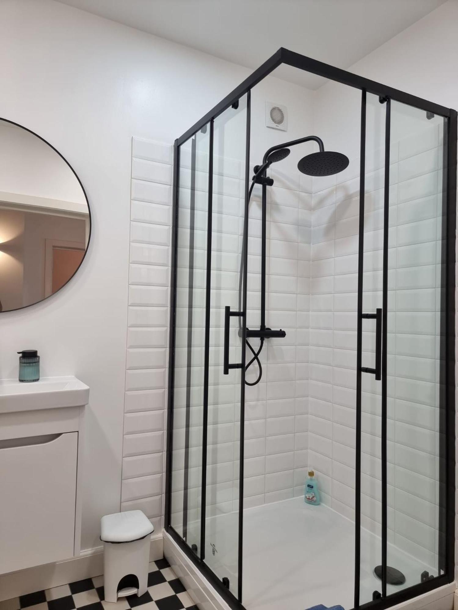 Butas River View 2 Bedroom With Parking