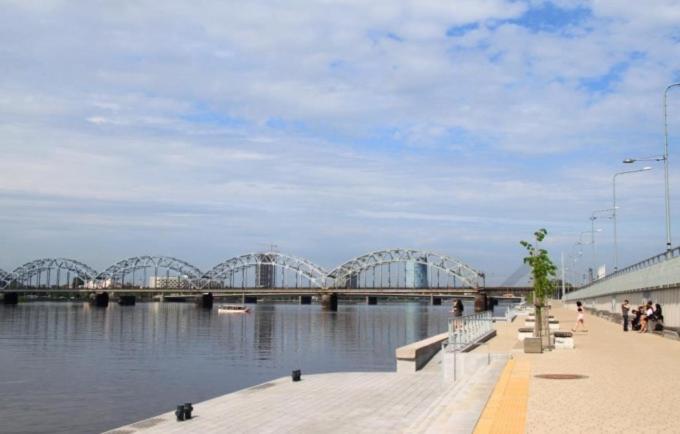 Premium In Quiet & Historical Area Huoneisto Riika