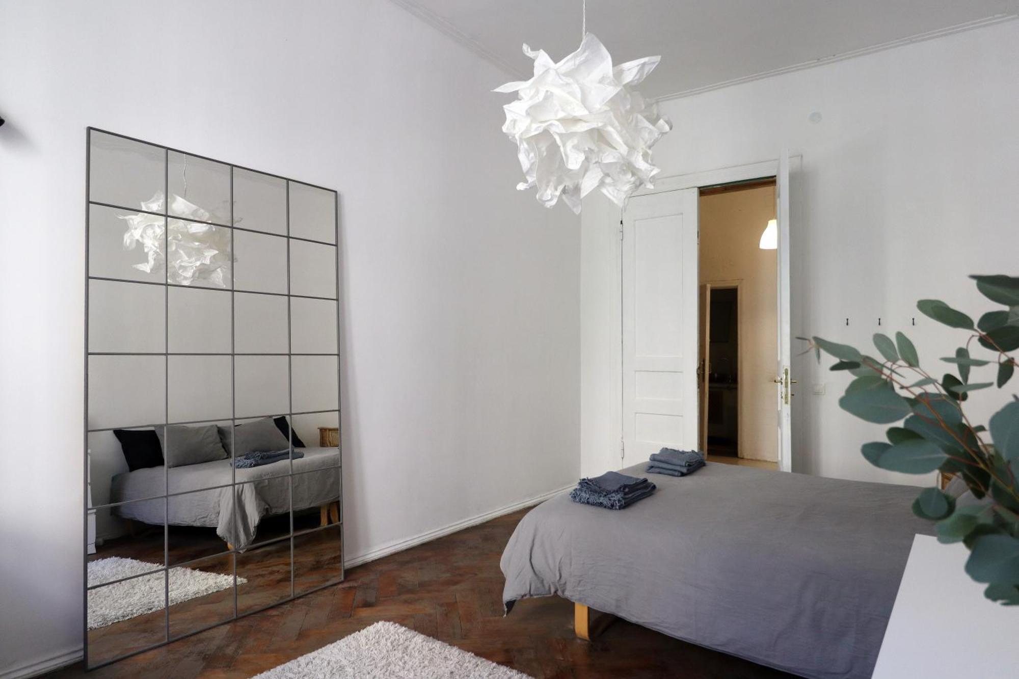 Spacious 3 In Art Nouveau District Korter Riga