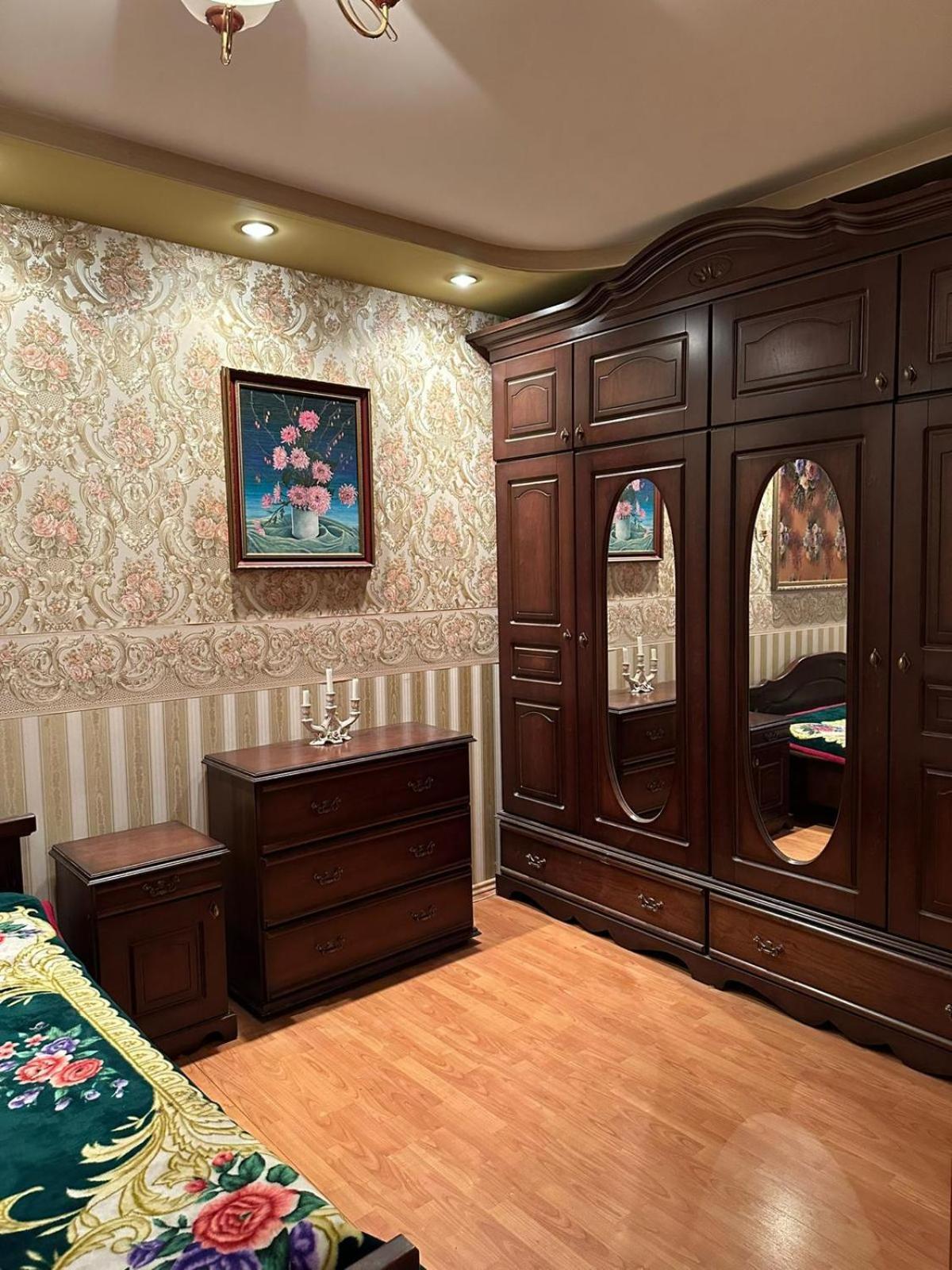 Elegant In Centre Apartment *