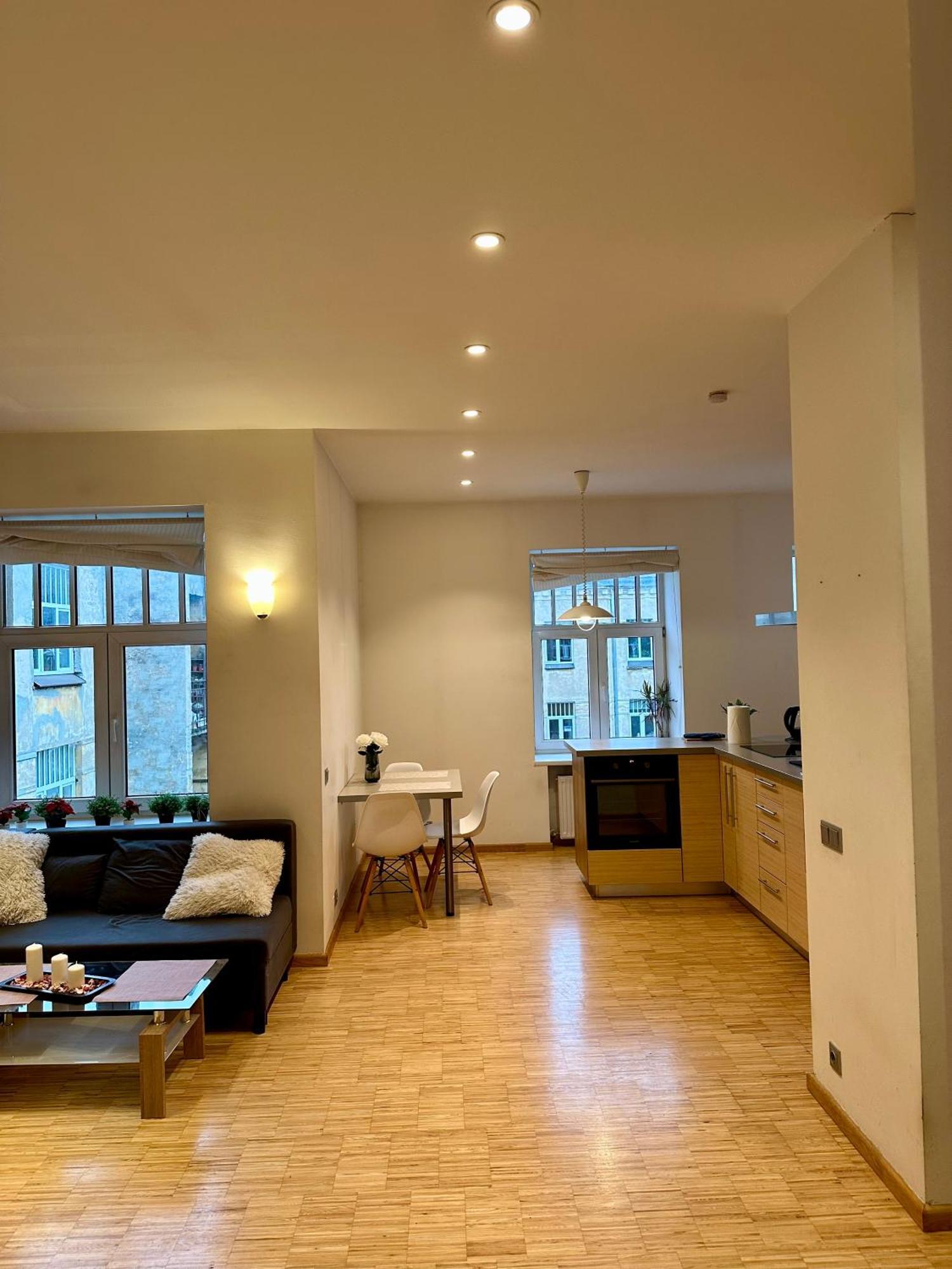 Cozy Central Apartment