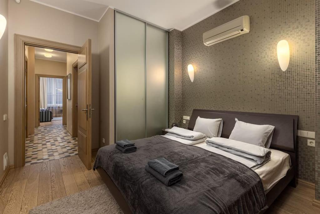 Beautiful 1bd Old Town Huoneisto