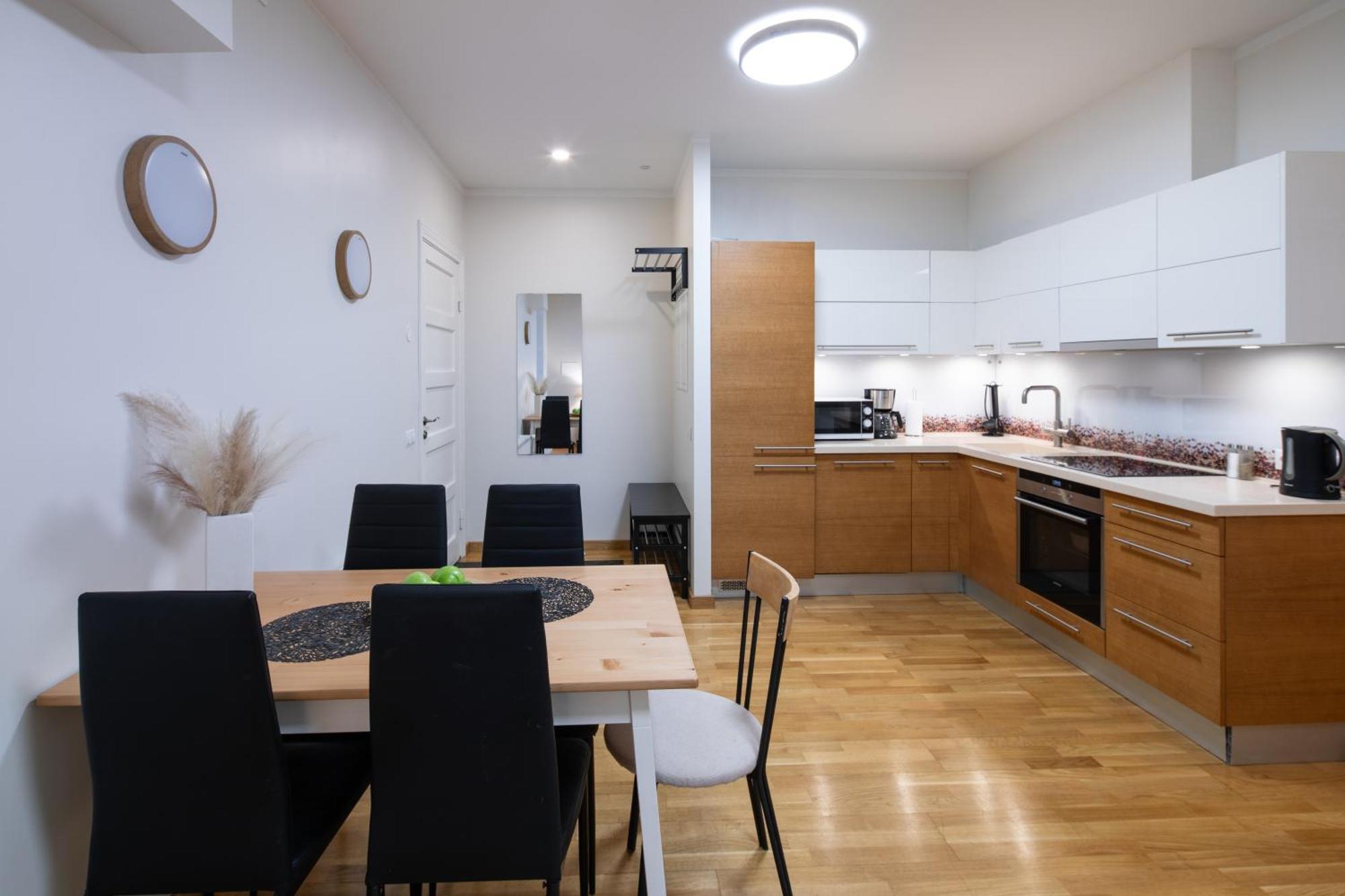 Apartment Embassy Center With Parking