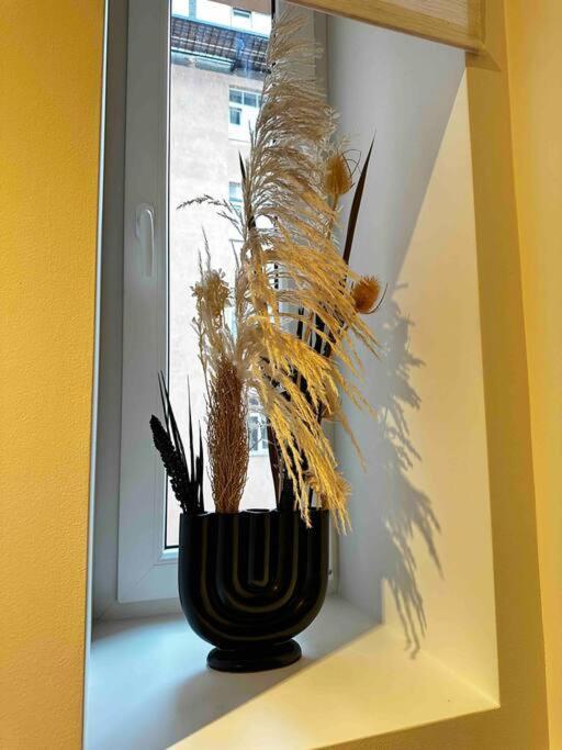 Stylish In The Heart Of Apartment