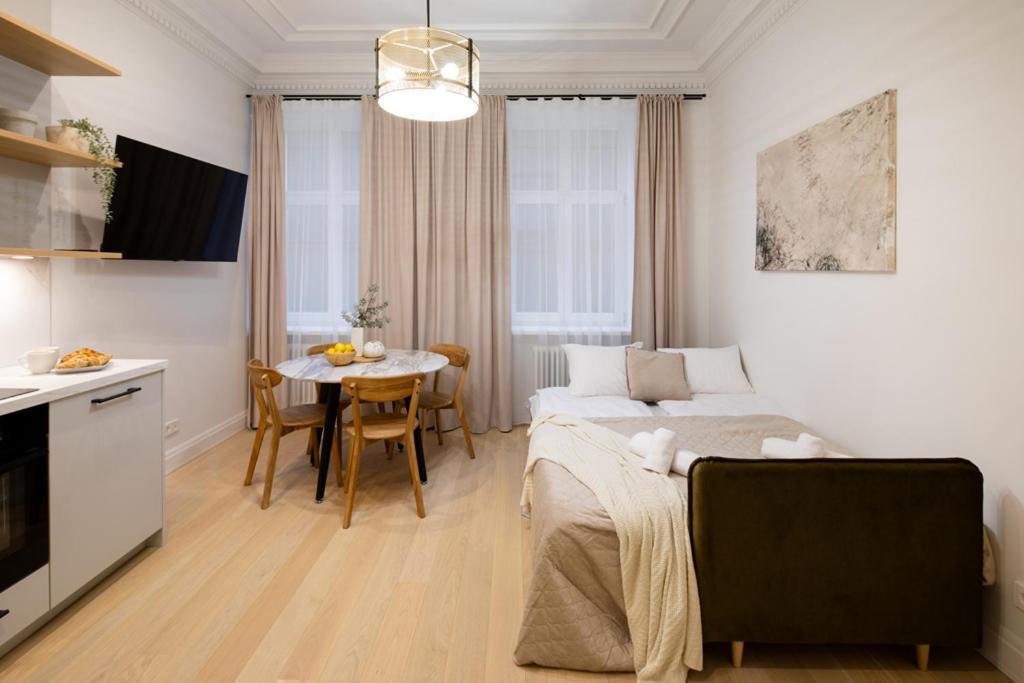 Raina Boulevard Exclusive Design By The Park Appartement *