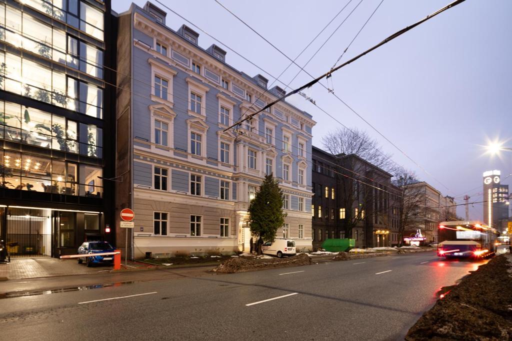 Raina Boulevard Exclusive Design By The Park Appartement