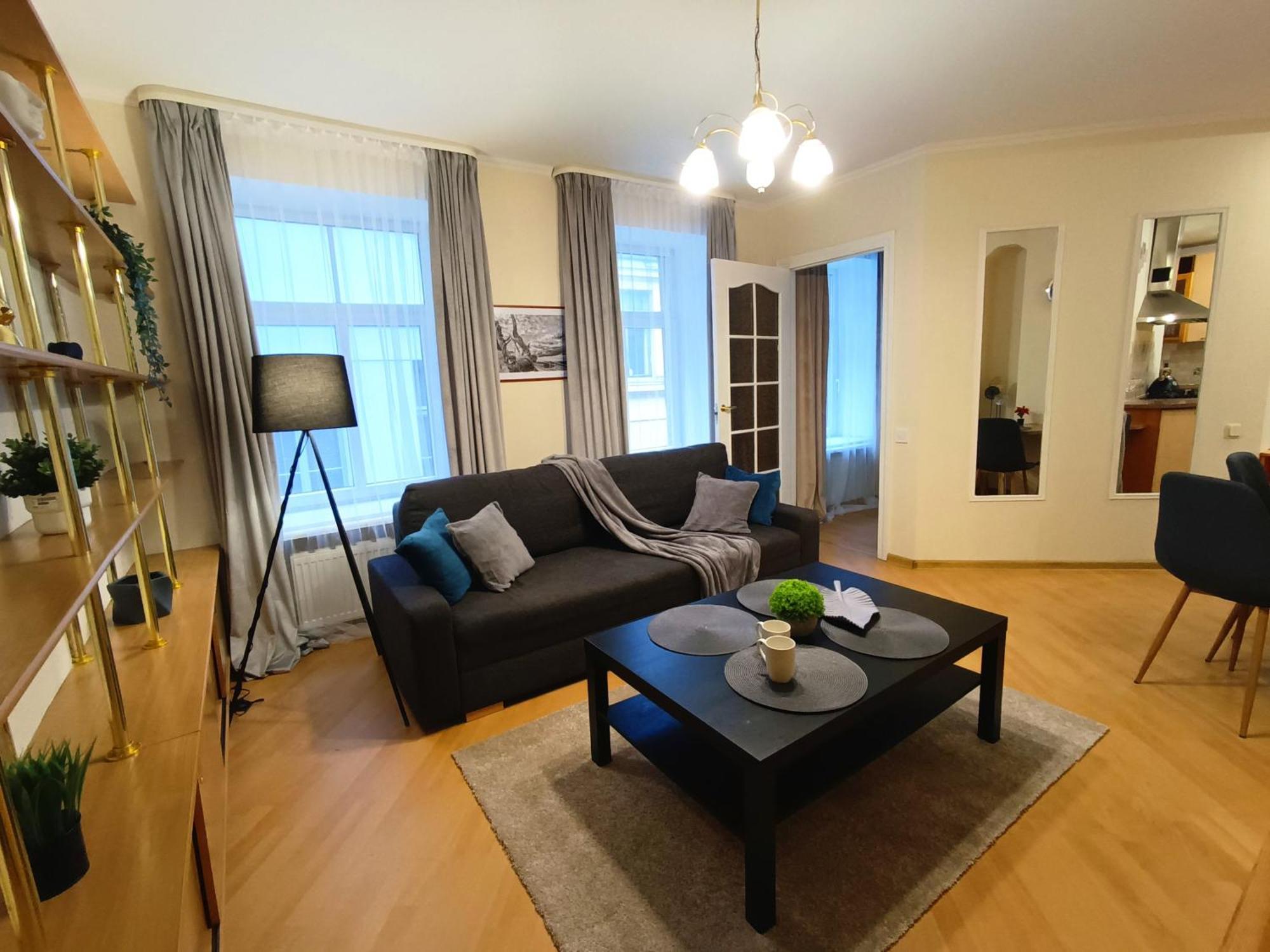 Two Bedroom In Old Town, Up To 6 Guests