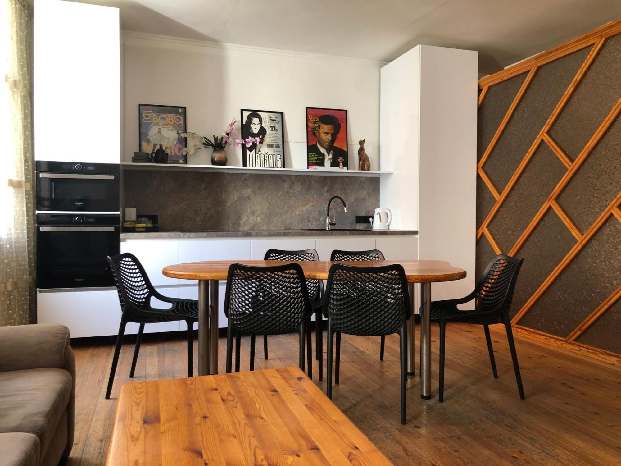 Old - 4 Bedroom *
