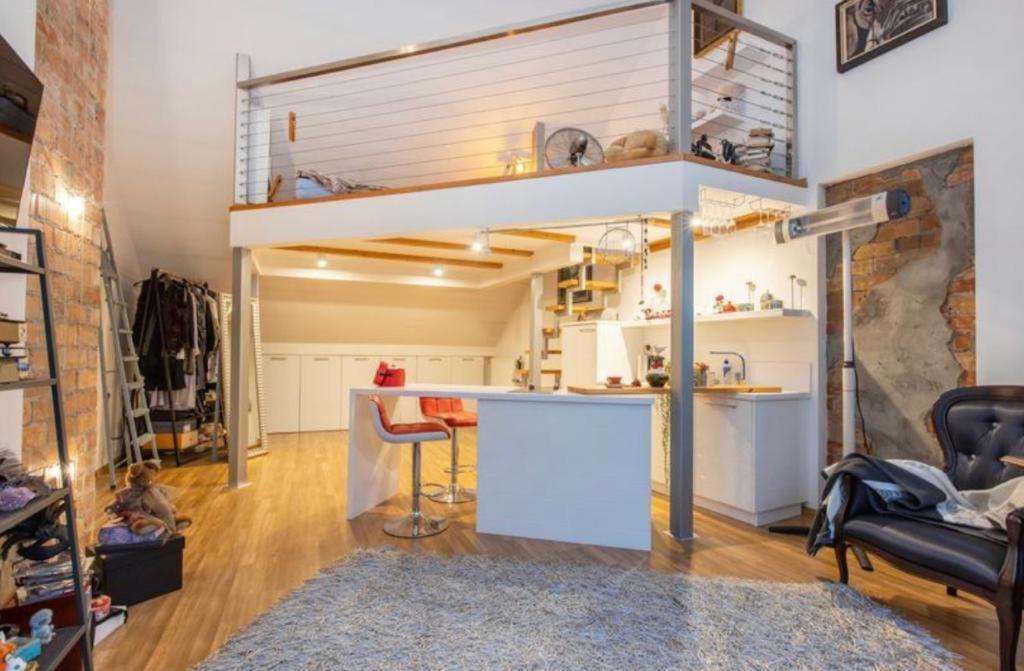 Prima Apartment