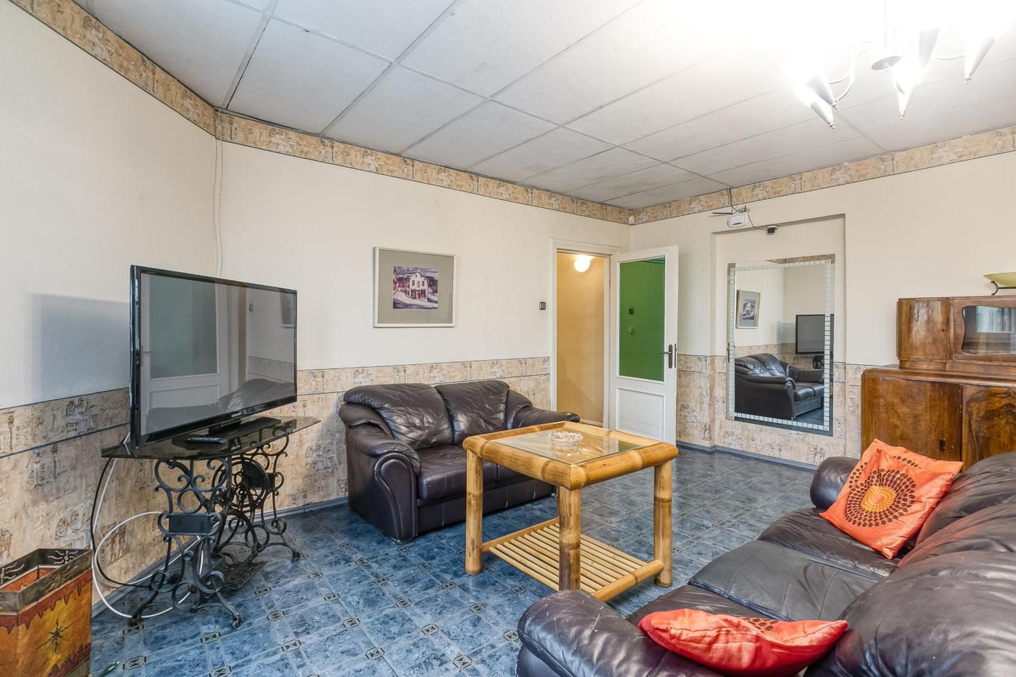 Apartment Sunny 1 Bedroom In Centre Of