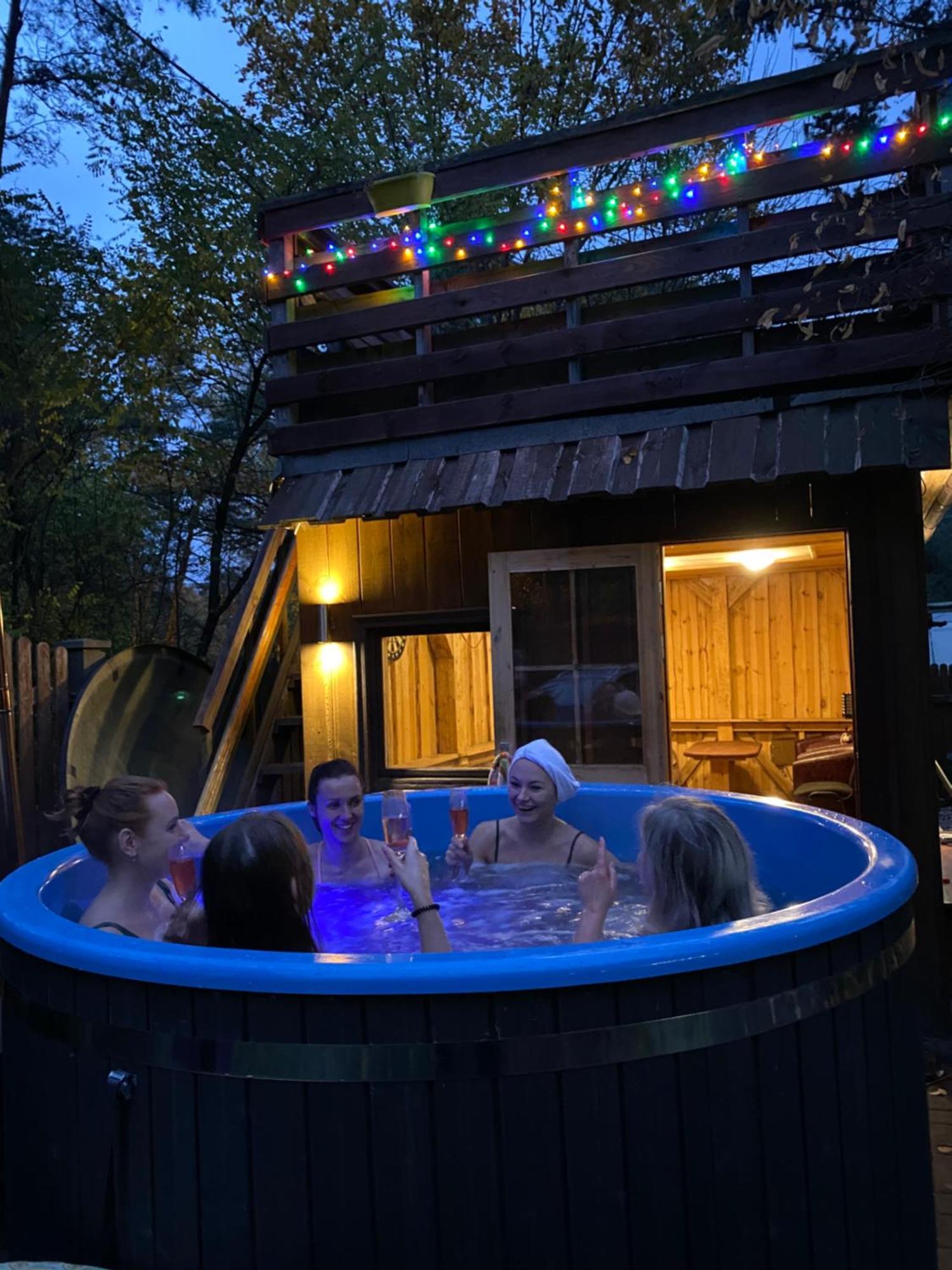 Ferienhaus House By The Sea With Hot Tub Riga