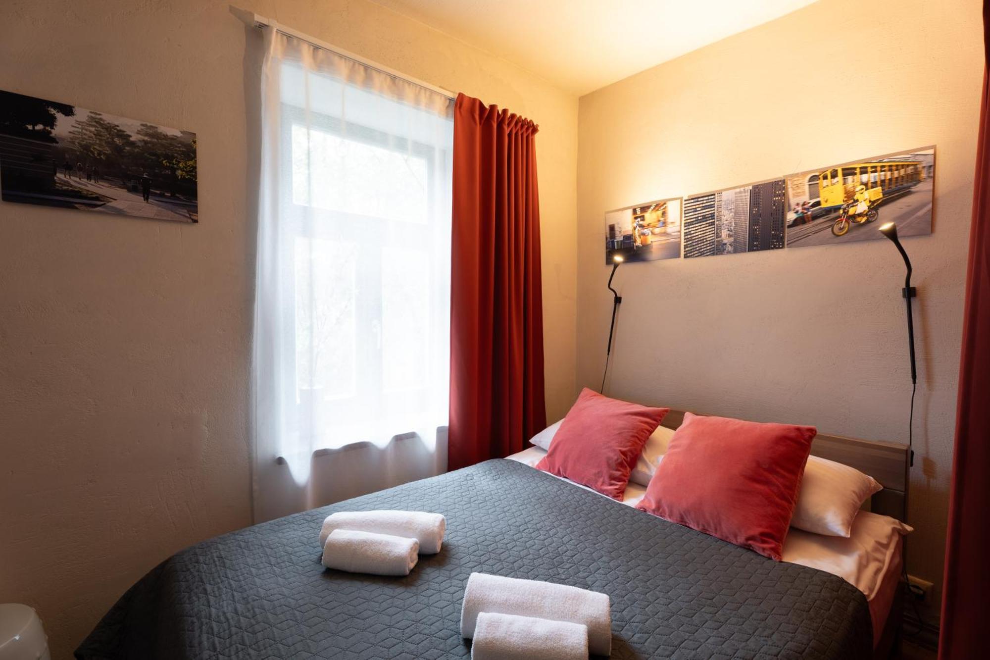 Two Wheels Hotel *