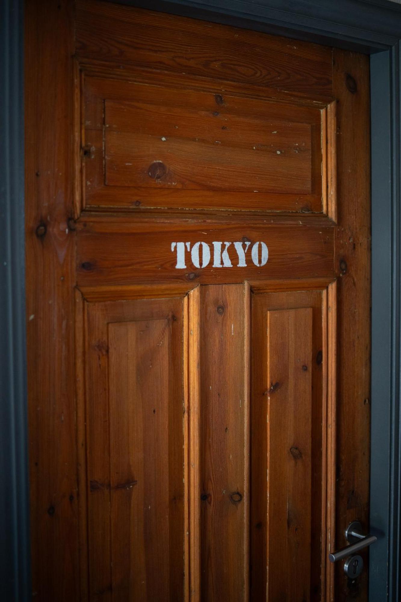 Two Wheels Hotel *