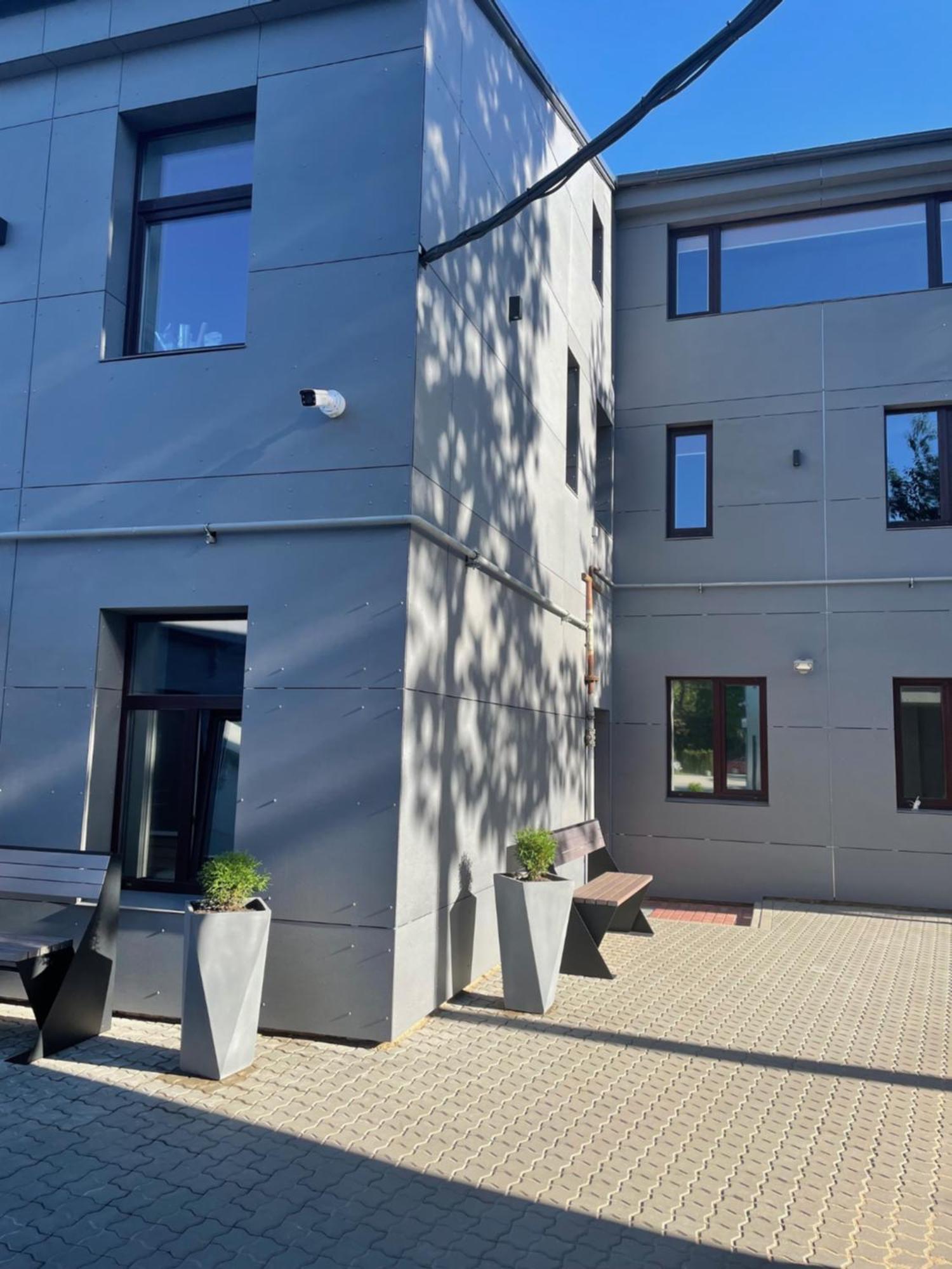 Brivibas - Wave, Free Privat Parking, Free Wifi, Self Check-in Apartment *