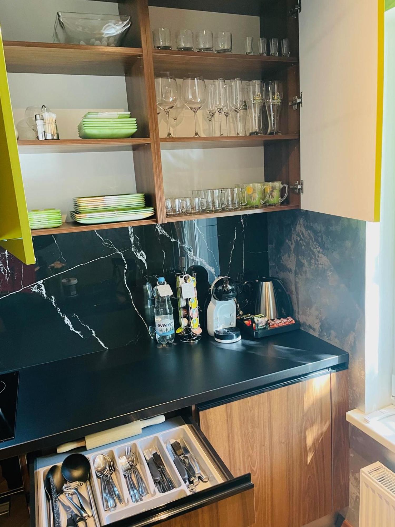 Dzīvoklis Brivibas - Wave, Free Privat Parking, Free Wifi, Self Check-in Riga