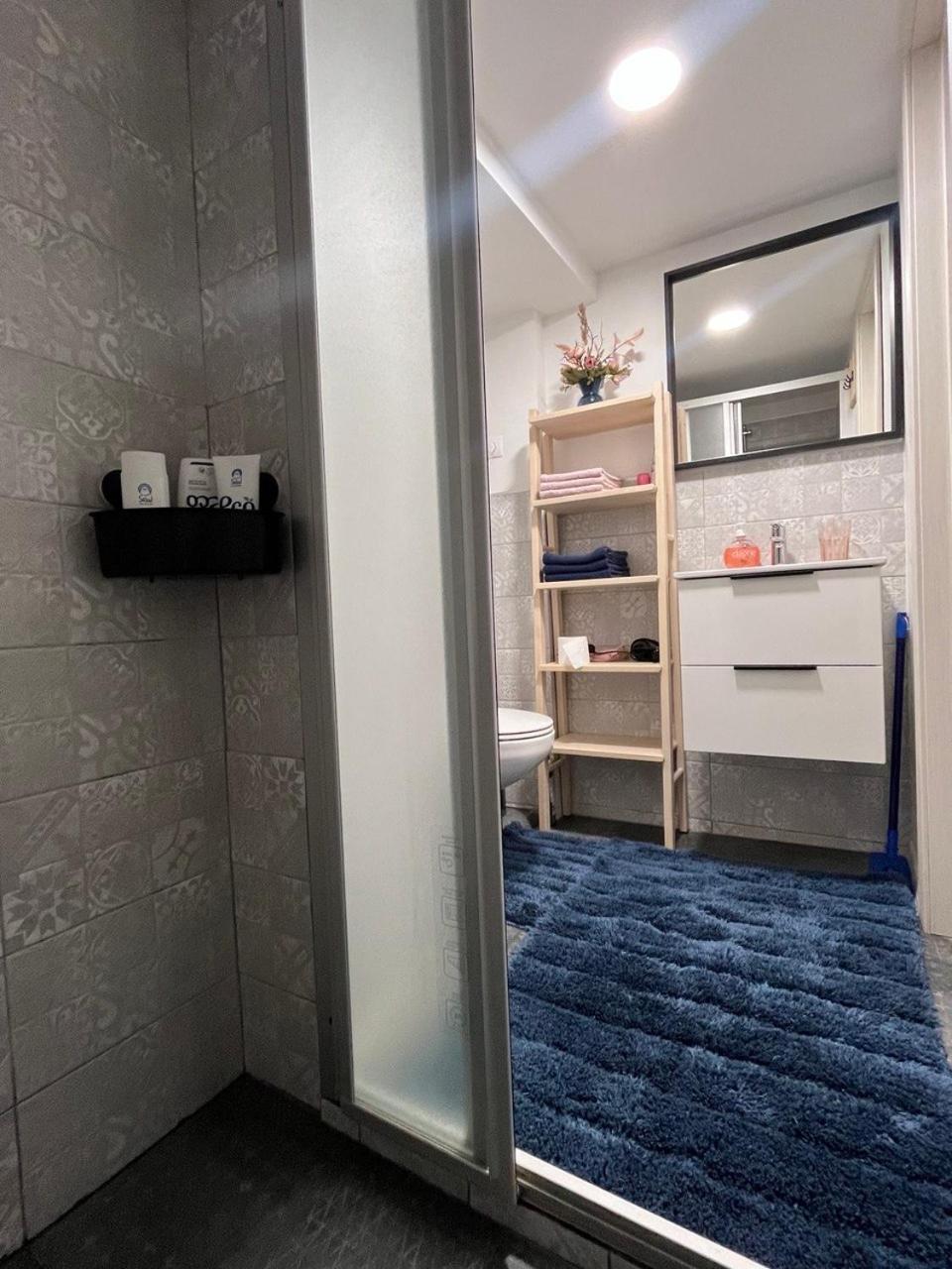 Green Apartment