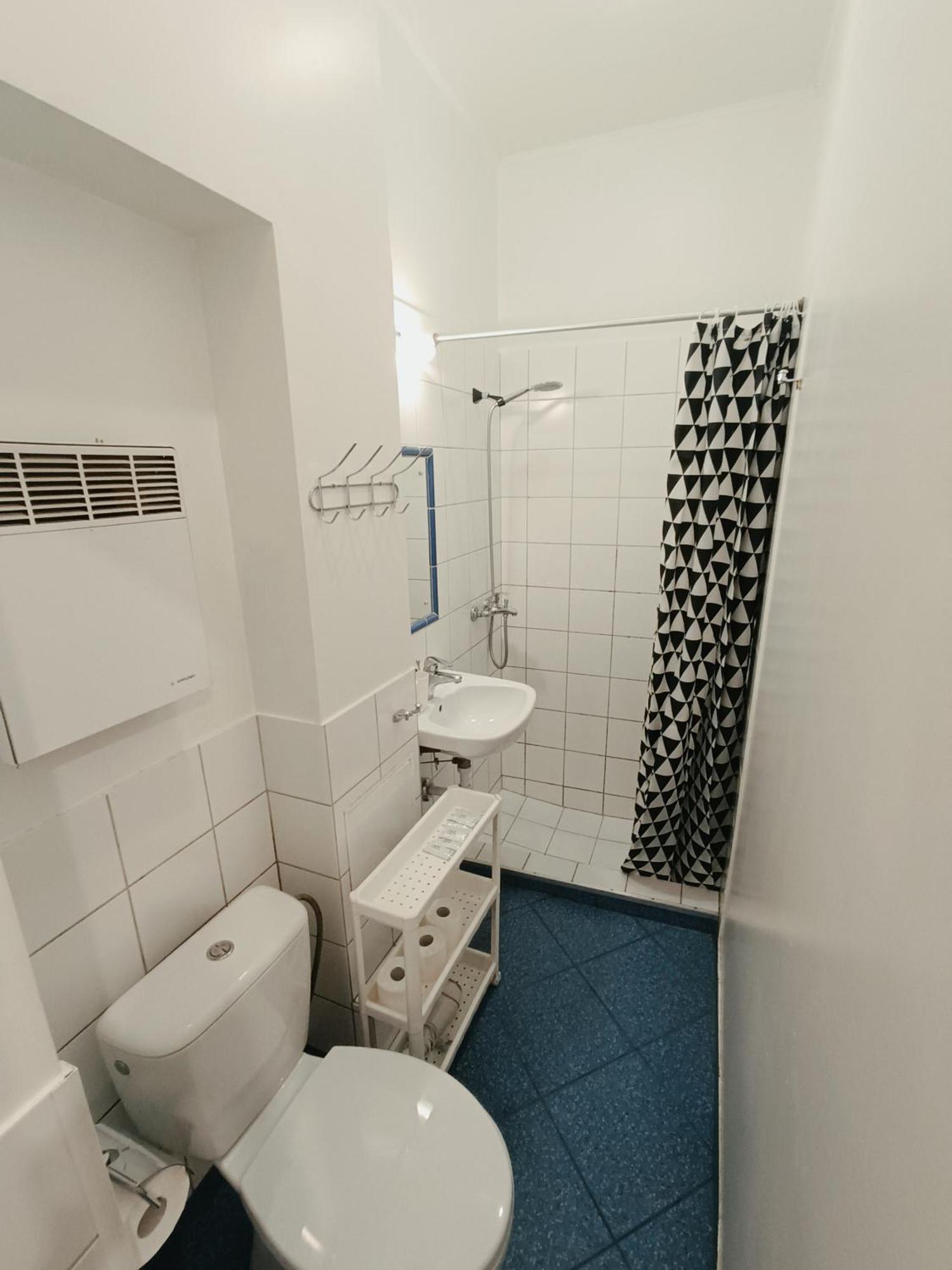Center Two With One Bedroom, Up To 5 Guests, Self Check-in, Free Parking Riga