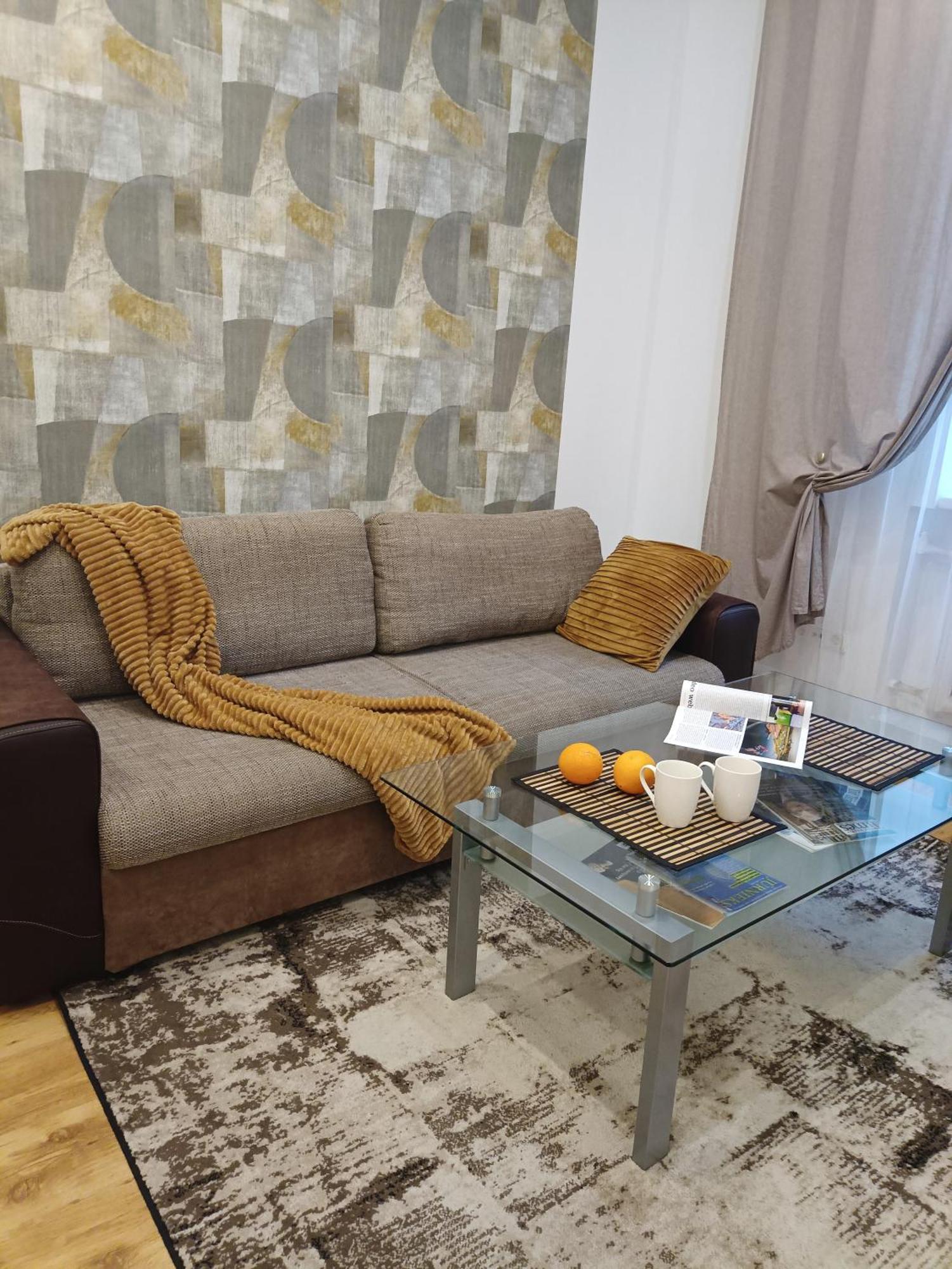Center Two With One Bedroom, Up To 5 Guests, Self Check-in, Free Parking Căn hộ *