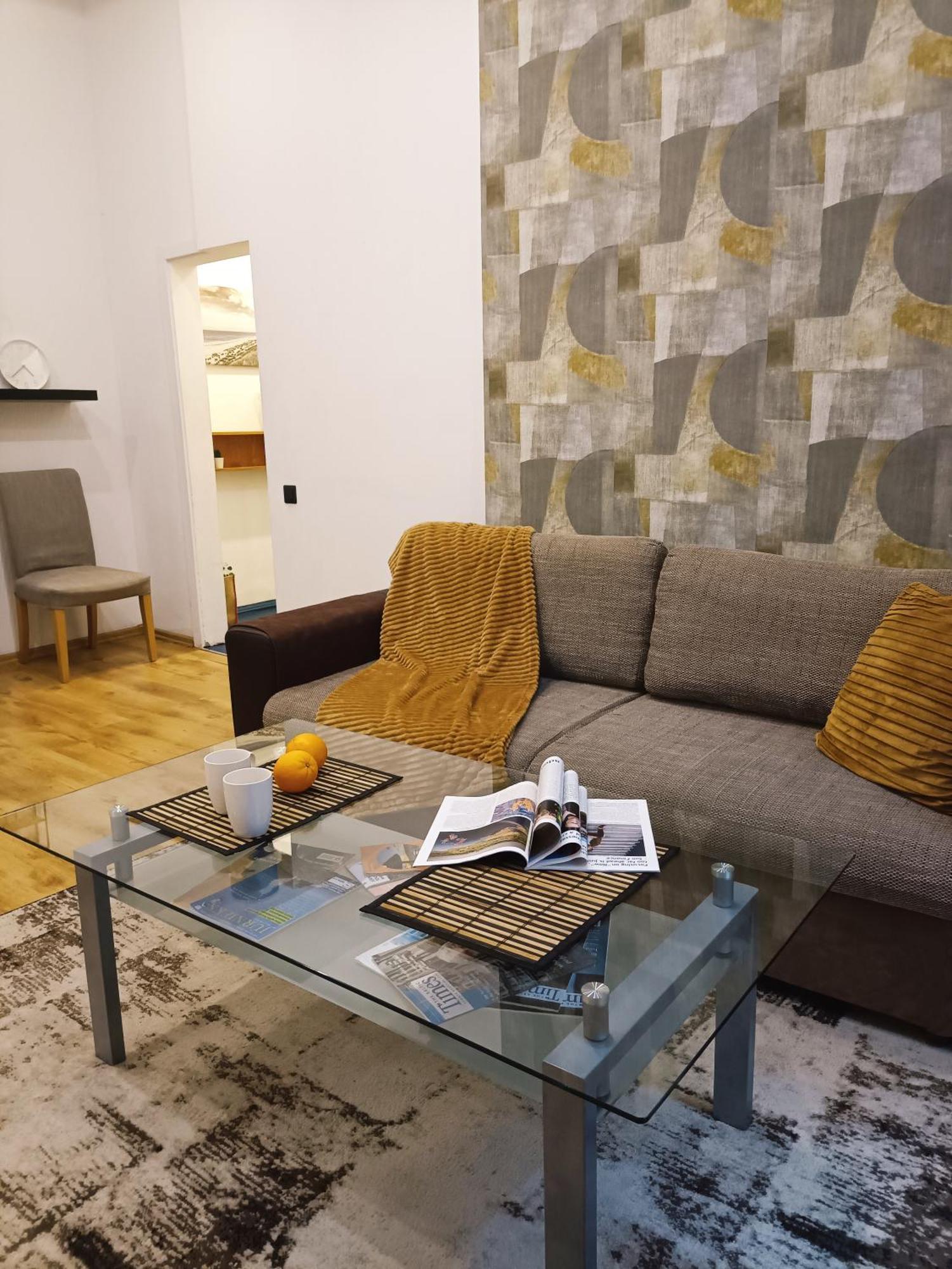 Center Two With One Bedroom, Up To 5 Guests, Self Check-in, Free Parking * Riga