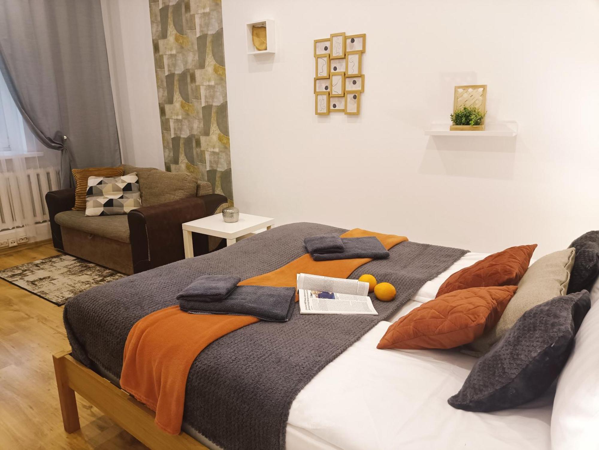Center Two With One Bedroom, Up To 5 Guests, Self Check-in, Free Parking Căn hộ Riga