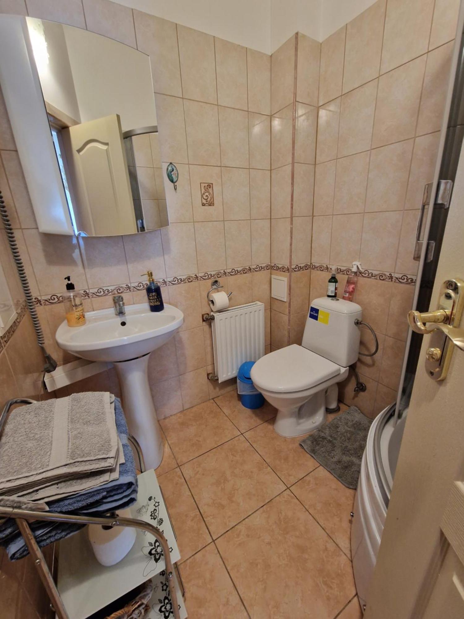 Boutigue House With Terrace And Garden Free Parking Apartment