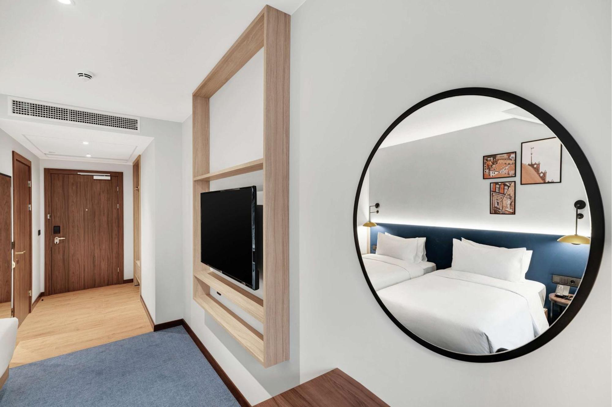 Hilton Garden Old Town 4*
