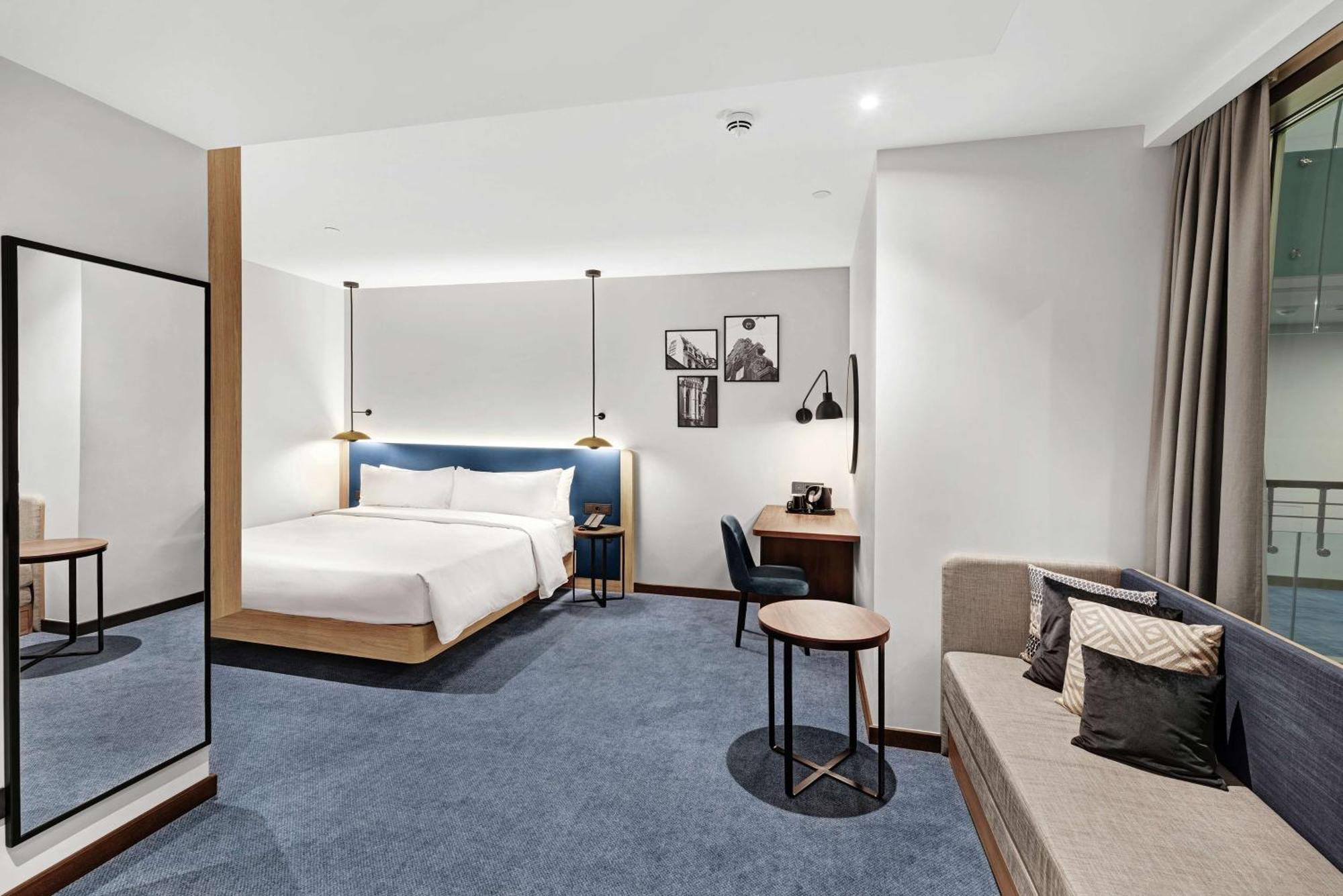 Hilton Garden Old Town