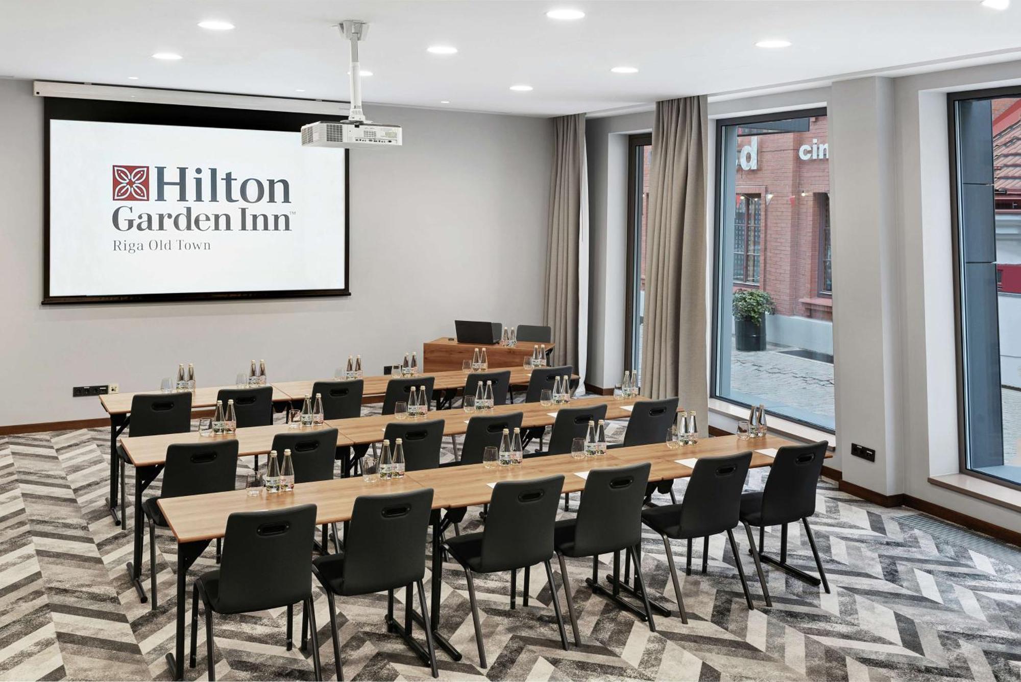 Hilton Garden Old Town Hotel