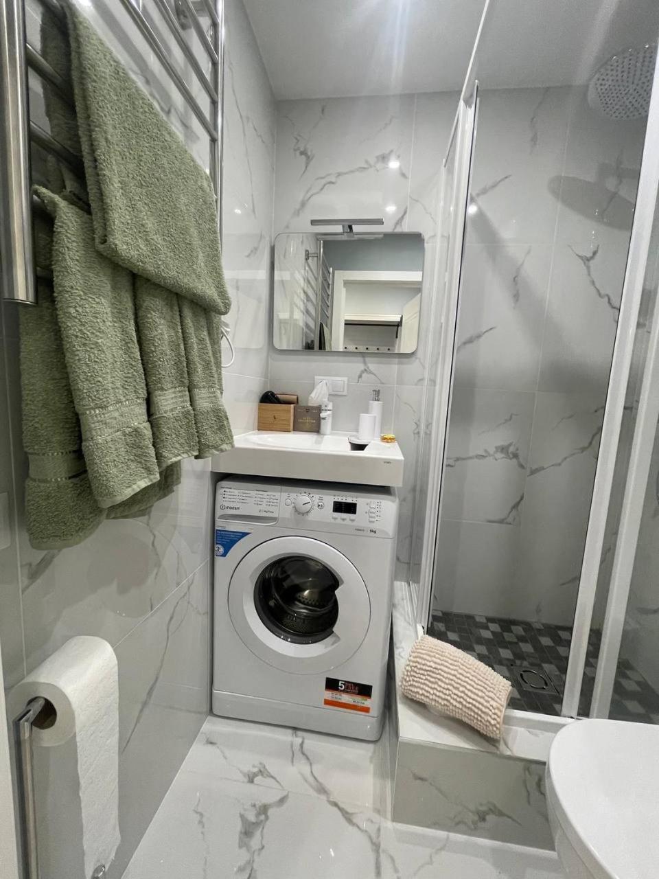 Modern 1br Haven Near Two Parks Apartment