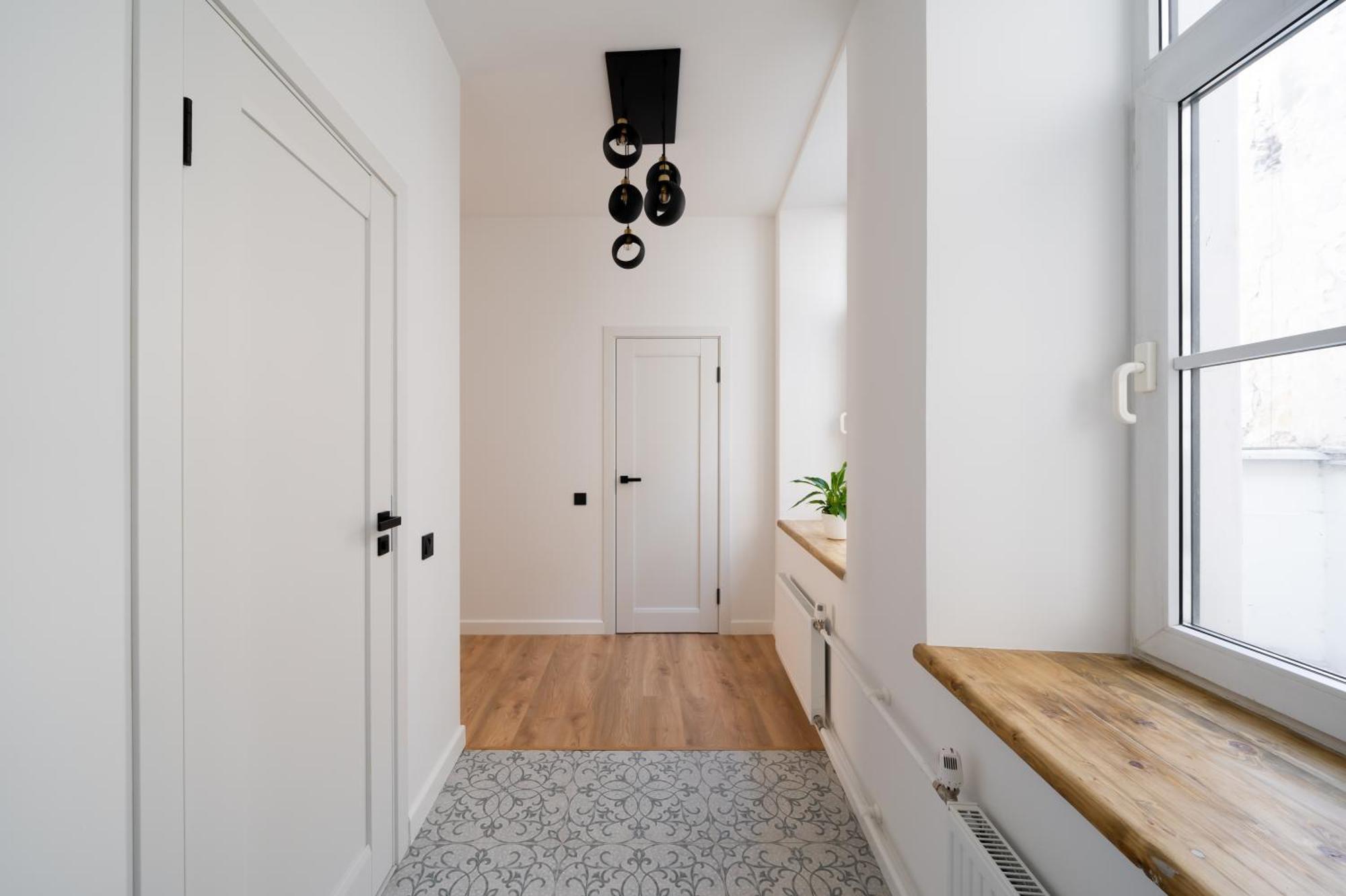 Spacious 1-bedroom In The Heart Of Old Town *