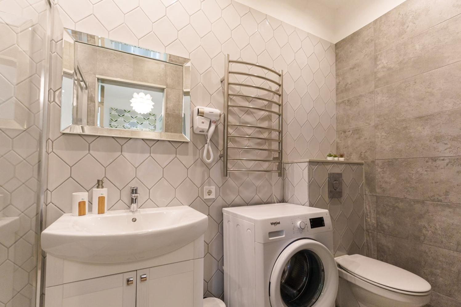Apartment Vintage 1br In Quiet Center Of Riga