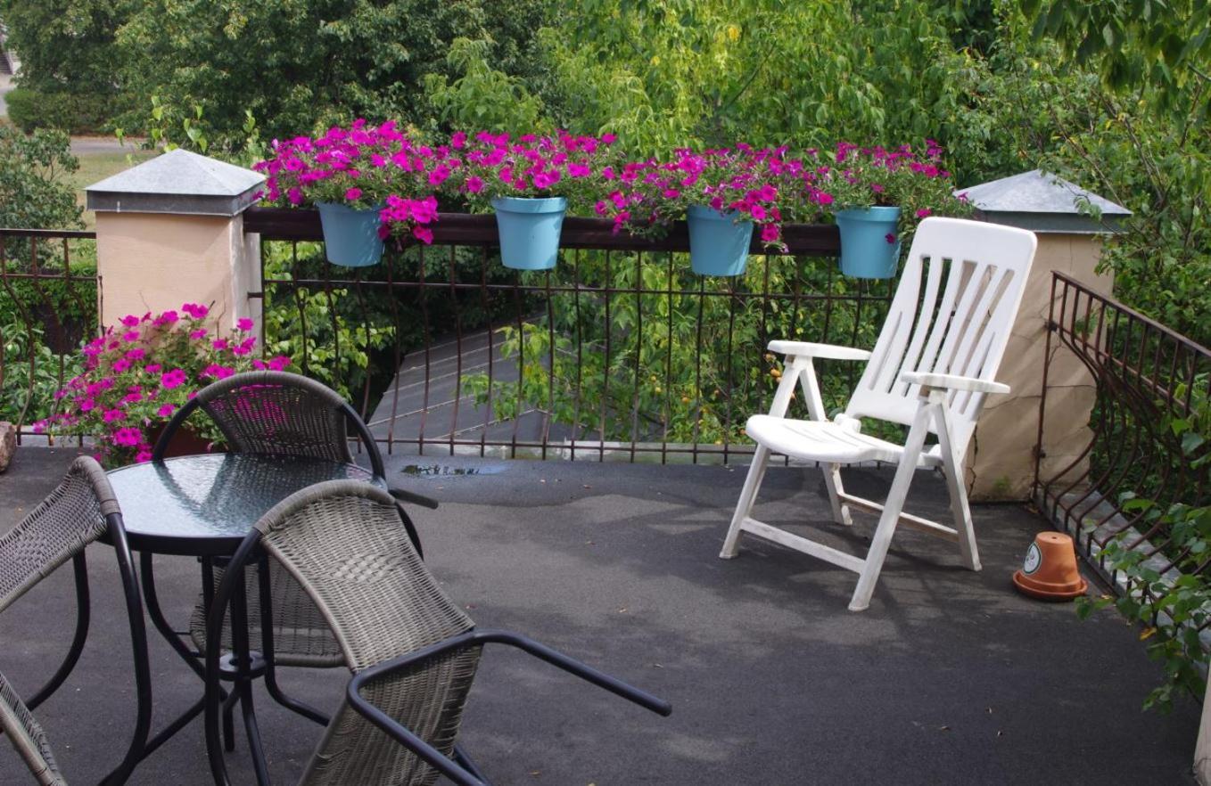 Villand With Free Private Parking And Self Check In Guest house Riga