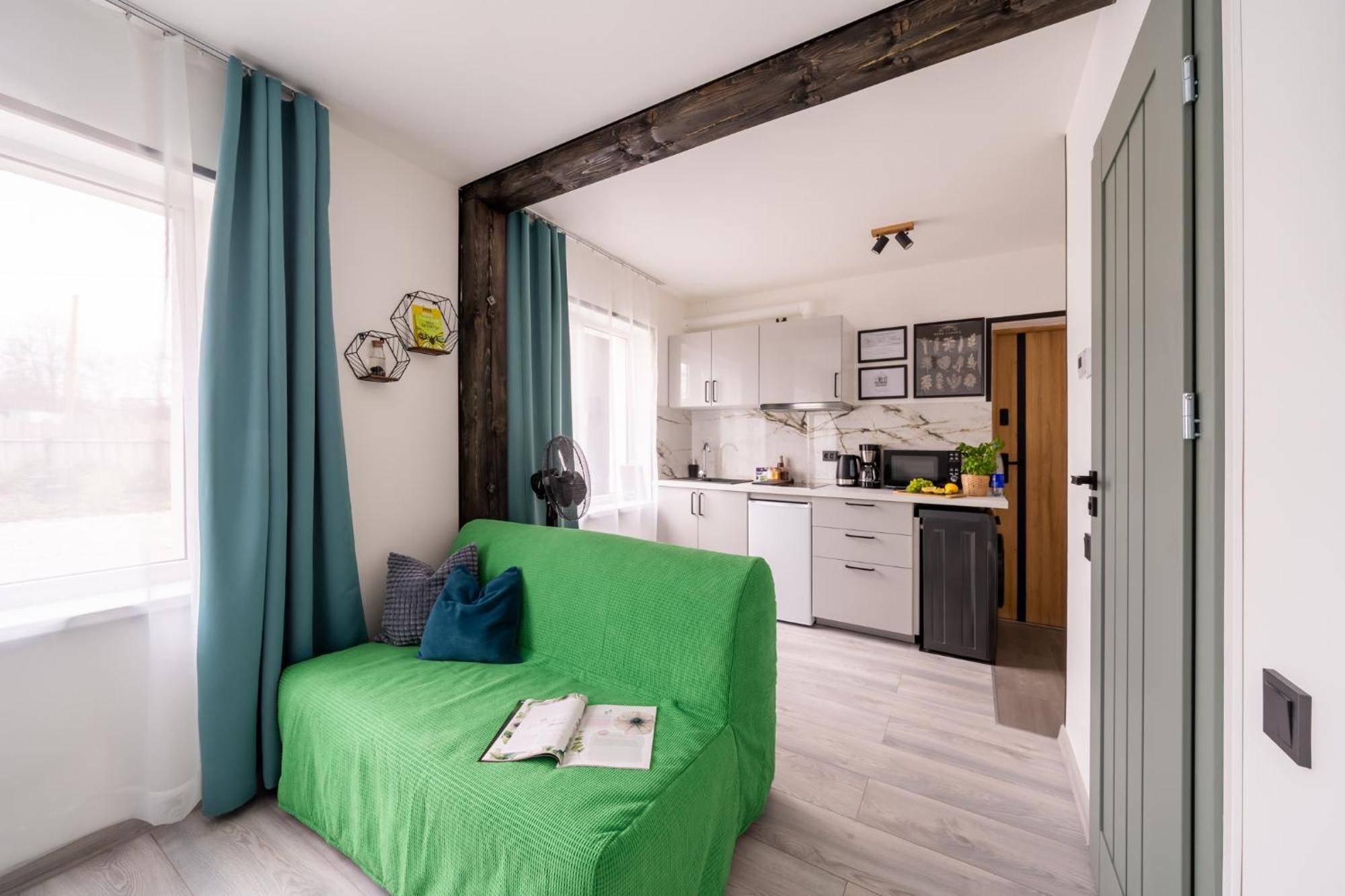 Garden & Private Parking With Playground Dzīvoklis